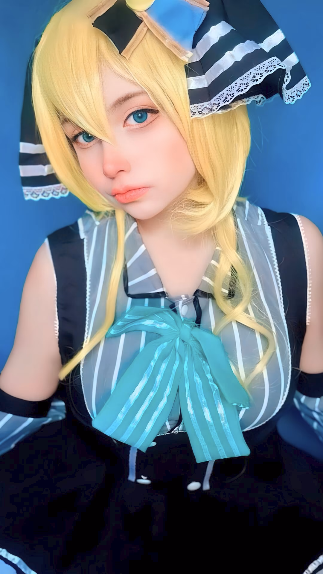 Arelly Trujillo as Eli Ayase — cosplay photo 9 of 10