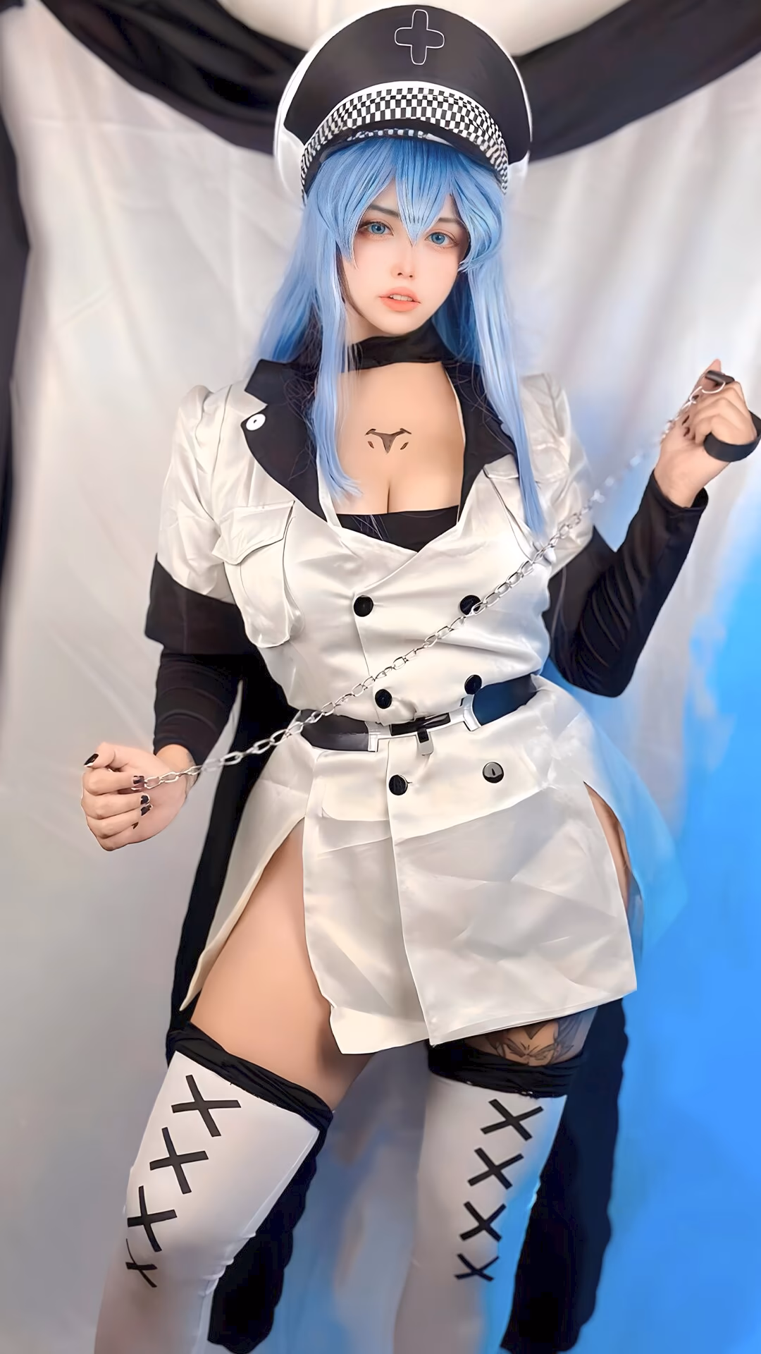 Arelly Trujillo - Esdeath - Akame ga Kill! - Cosplay Gallery - 13 Images — gallery preview