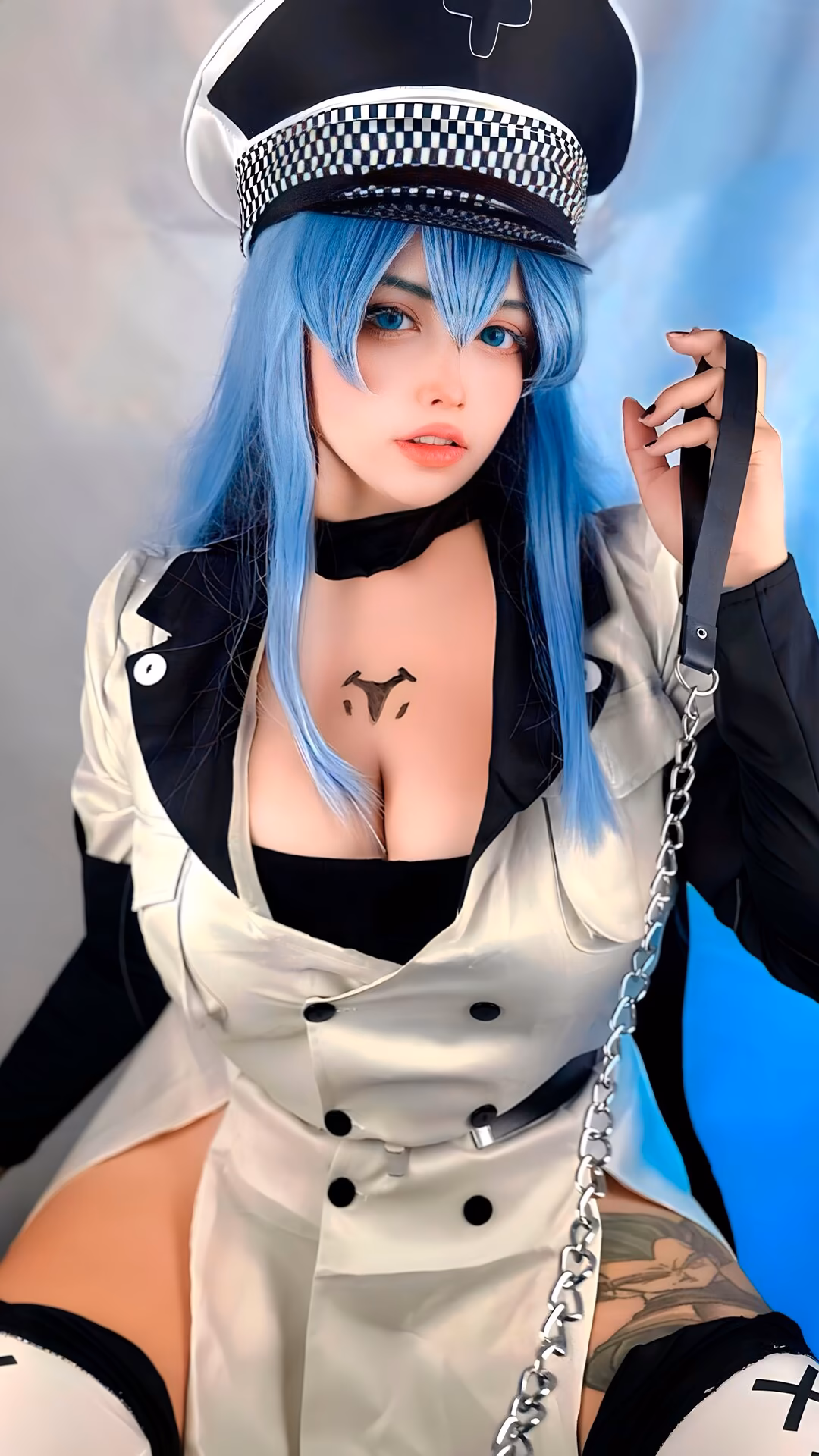 Arelly Trujillo as Esdeath — cosplay photo 11 of 13