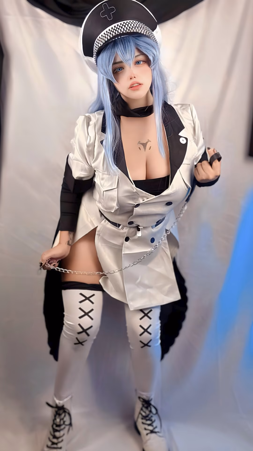 Arelly Trujillo as Esdeath — cosplay photo 5 of 13