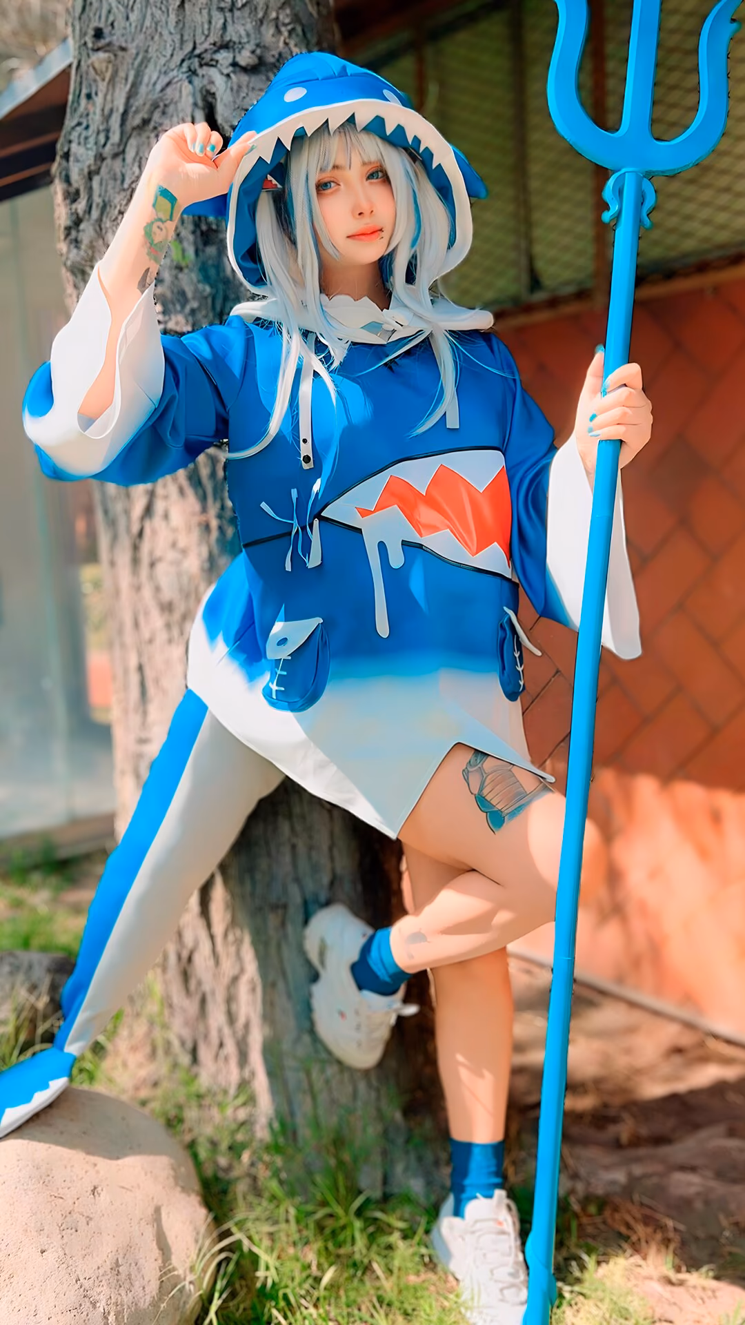 Arelly Trujillo as Gawr Gura — cosplay photo 2 of 28