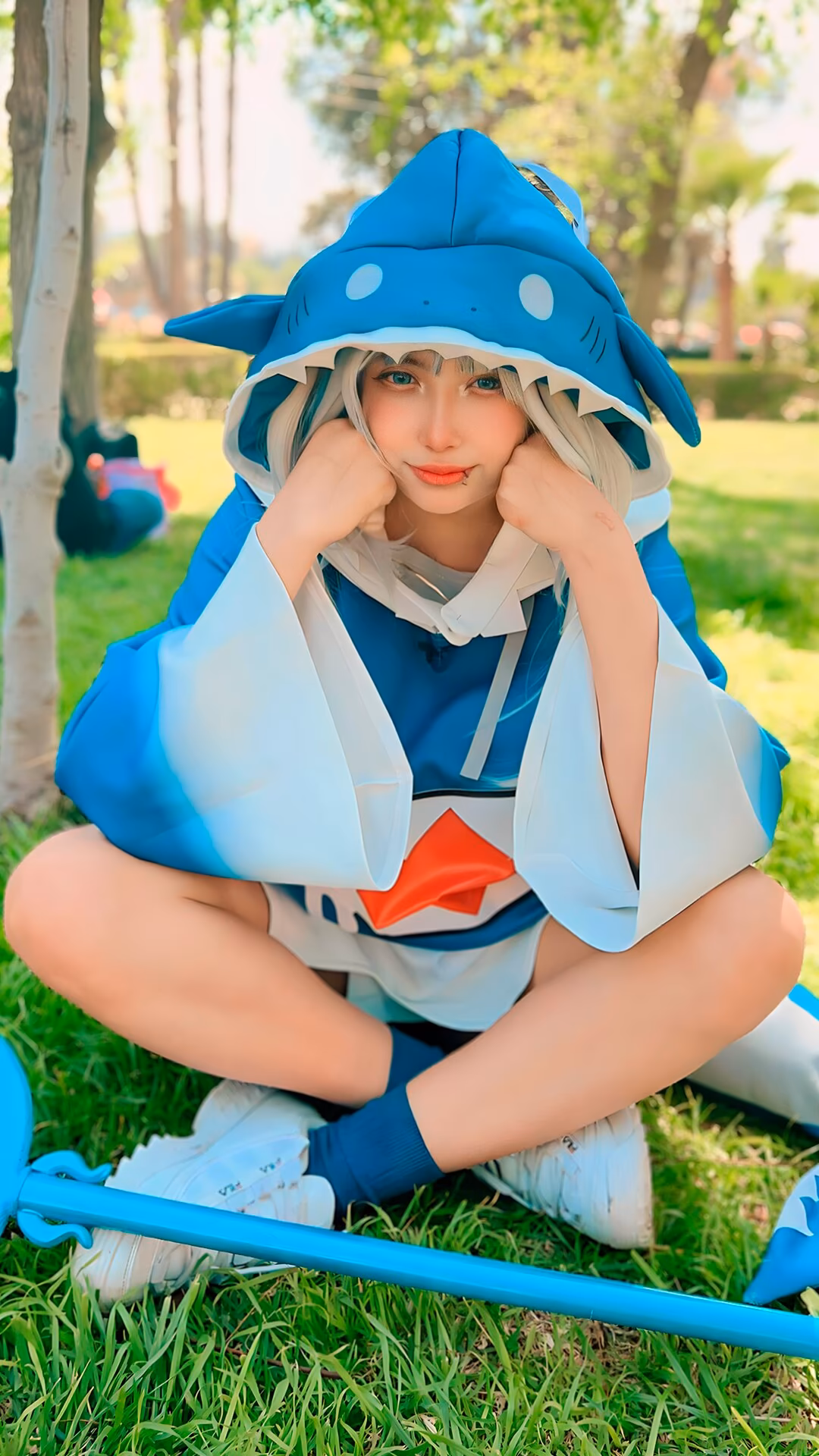 Arelly Trujillo as Gawr Gura — cosplay photo 7 of 28