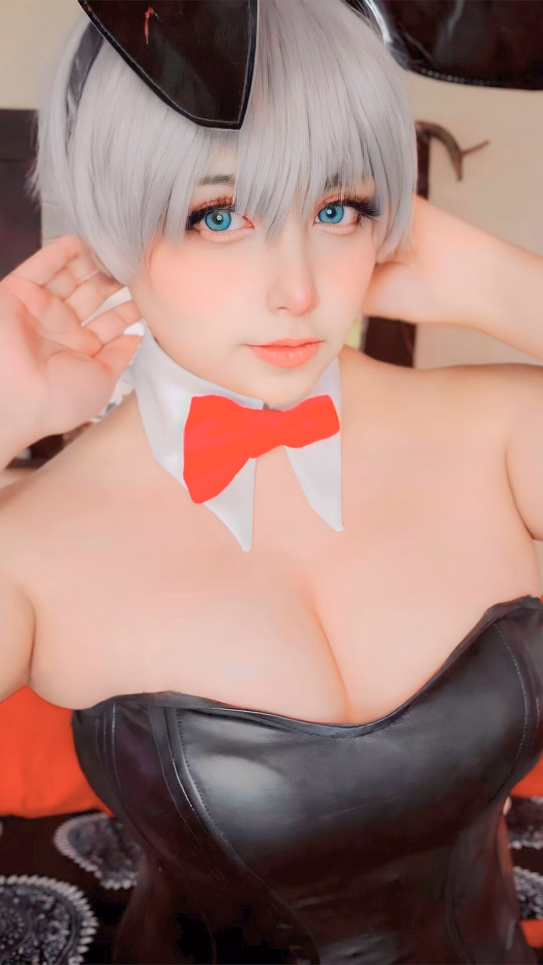 Arelly Trujillo as Hana Uzaki — cosplay photo 12 of 12