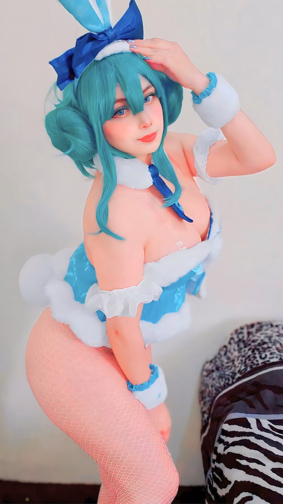 Arelly Trujillo as Hatsune Miku — cosplay photo 3 of 16