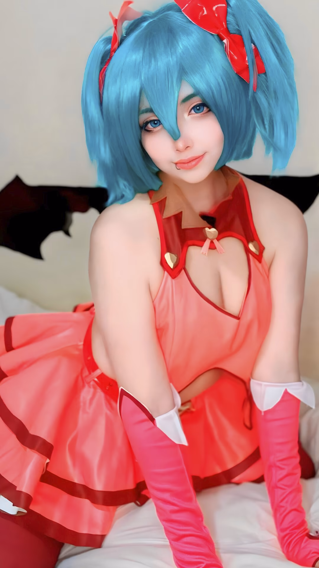 Arelly Trujillo as Hatsune Miku — cosplay photo 16 of 16