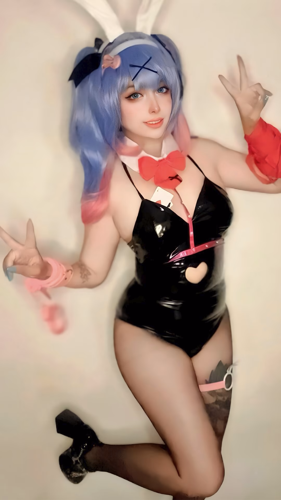 Arelly Trujillo - Hatsune Miku - VOCALOID - Cosplay Gallery 5 - 12 Images — gallery preview