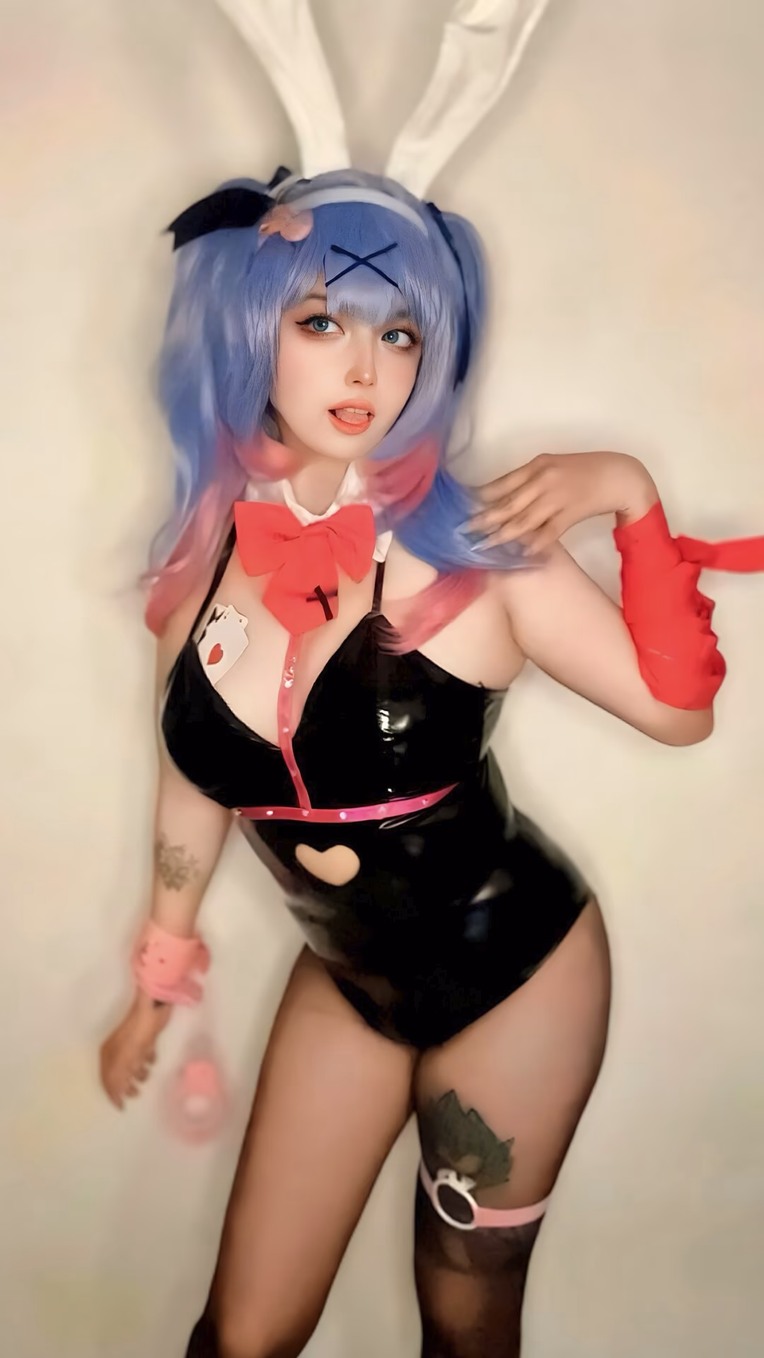 Arelly Trujillo as Hatsune Miku — cosplay photo 5 of 12