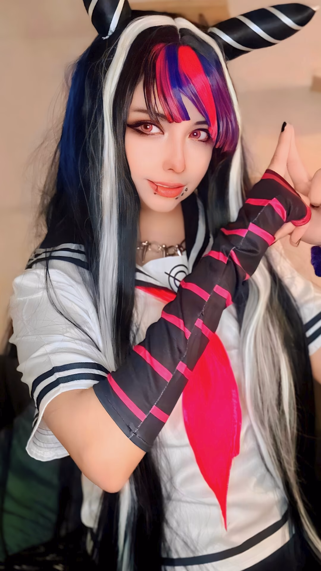 Arelly Trujillo as Ibuki Mioda — cosplay photo 10 of 10