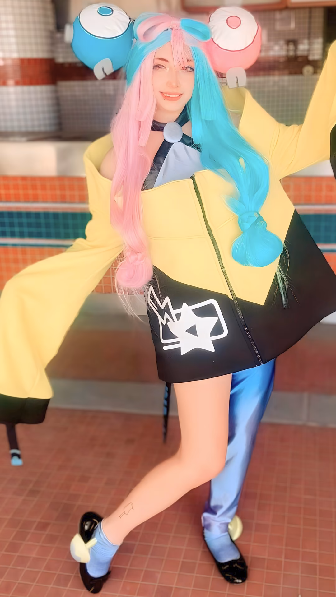 Arelly Trujillo - Iono - Pokemon - Cosplay Gallery - 15 Images — gallery preview