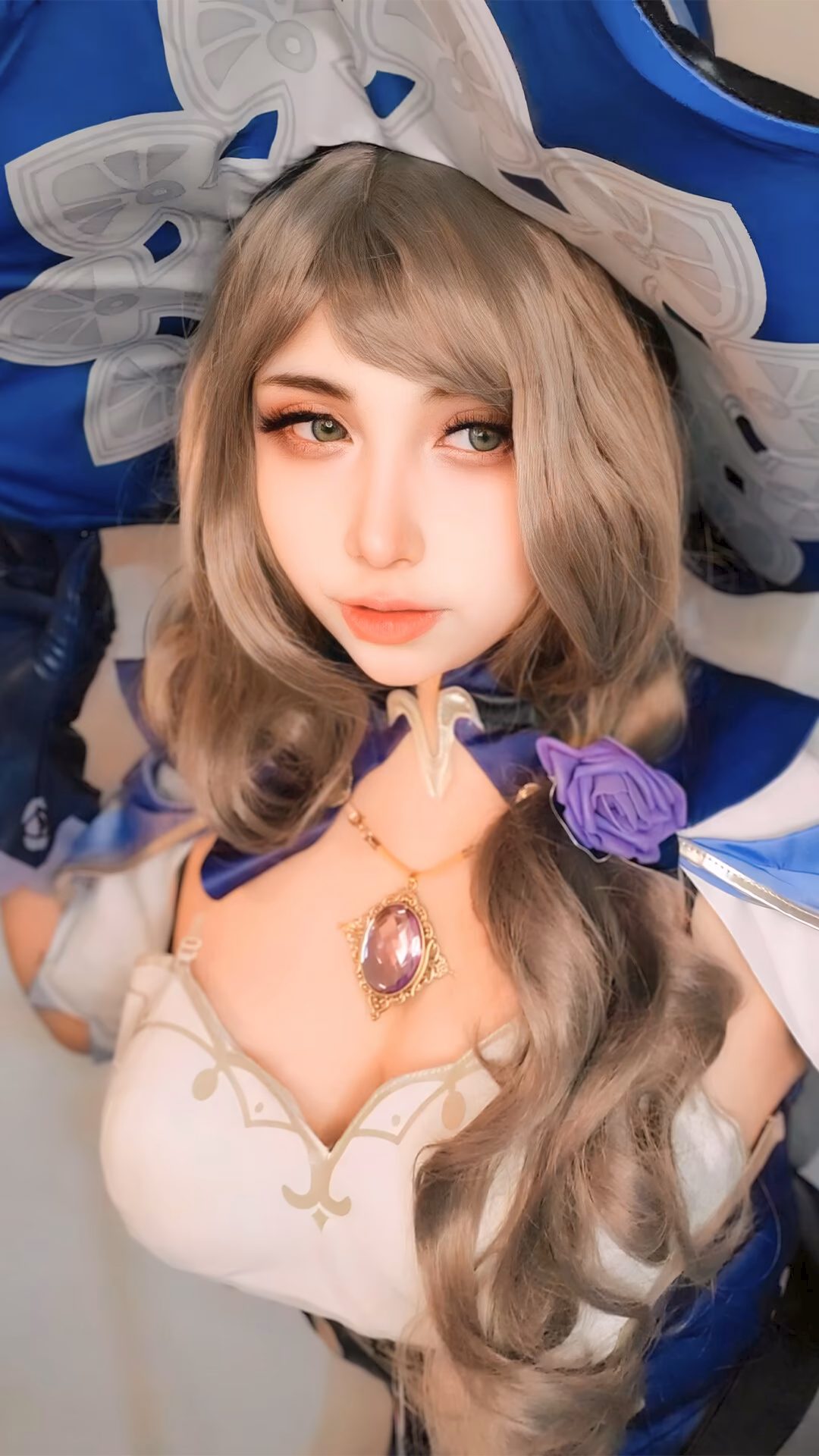 Arelly Trujillo as Lisa Minci — cosplay photo 9 of 10