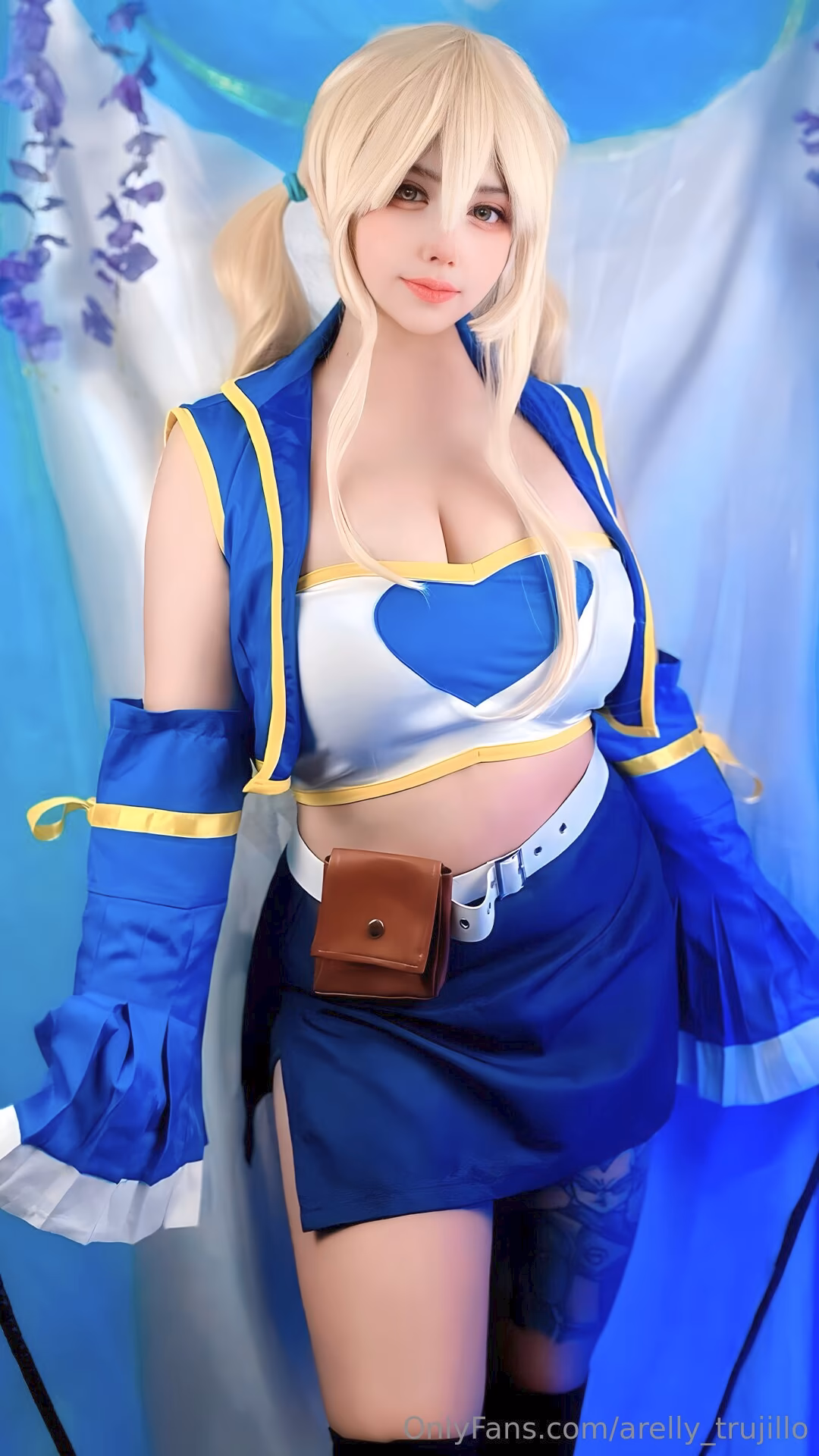 Arelly Trujillo - Lucy Heartfilia - Fairy Tail - Cosplay Gallery - 12 Images — gallery preview