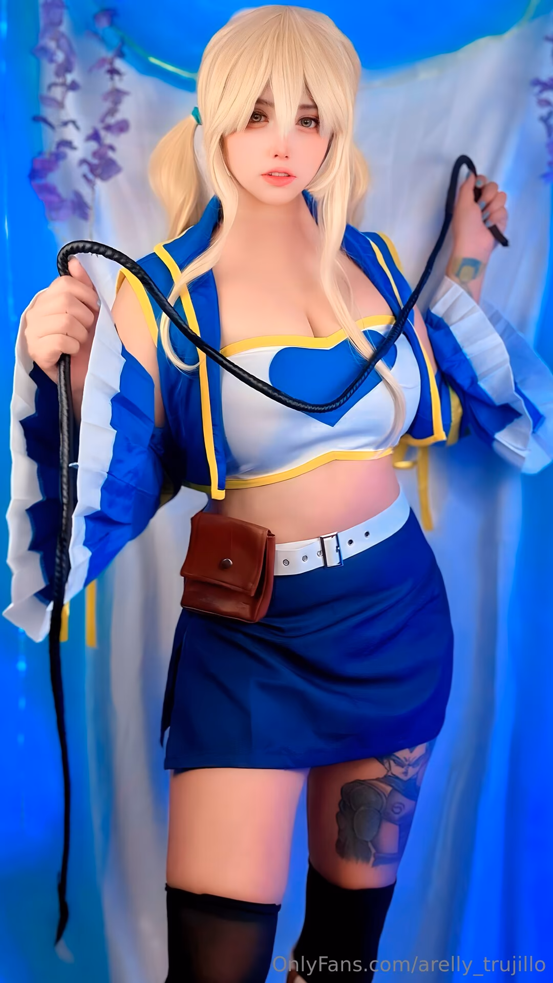 Arelly Trujillo as Lucy Heartfilia — cosplay photo 8 of 12