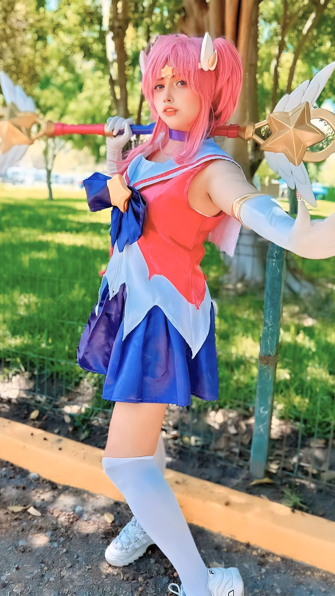 Arelly Trujillo as Lux — cosplay photo 2 of 16