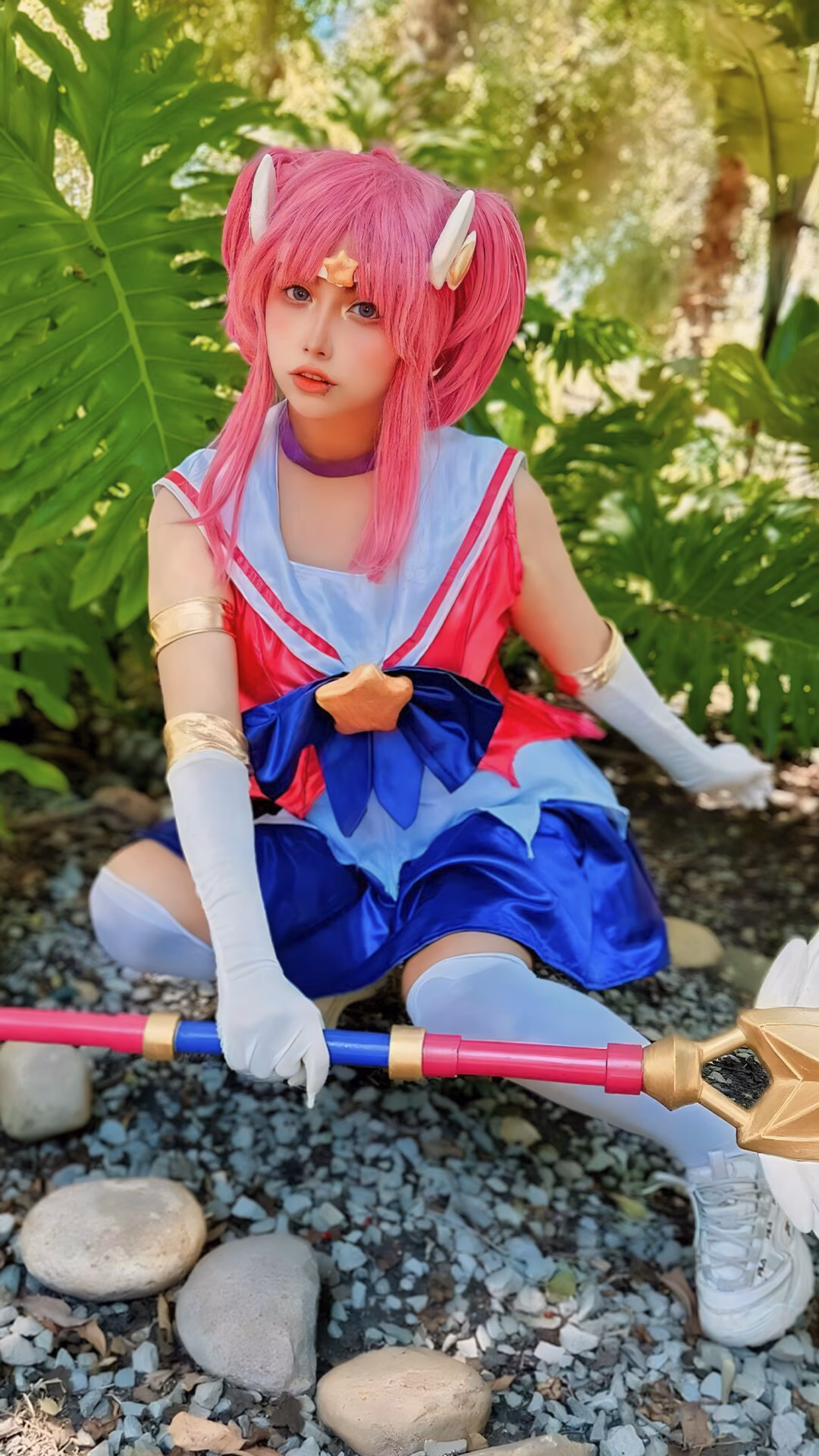 Arelly Trujillo as Lux — cosplay photo 9 of 16