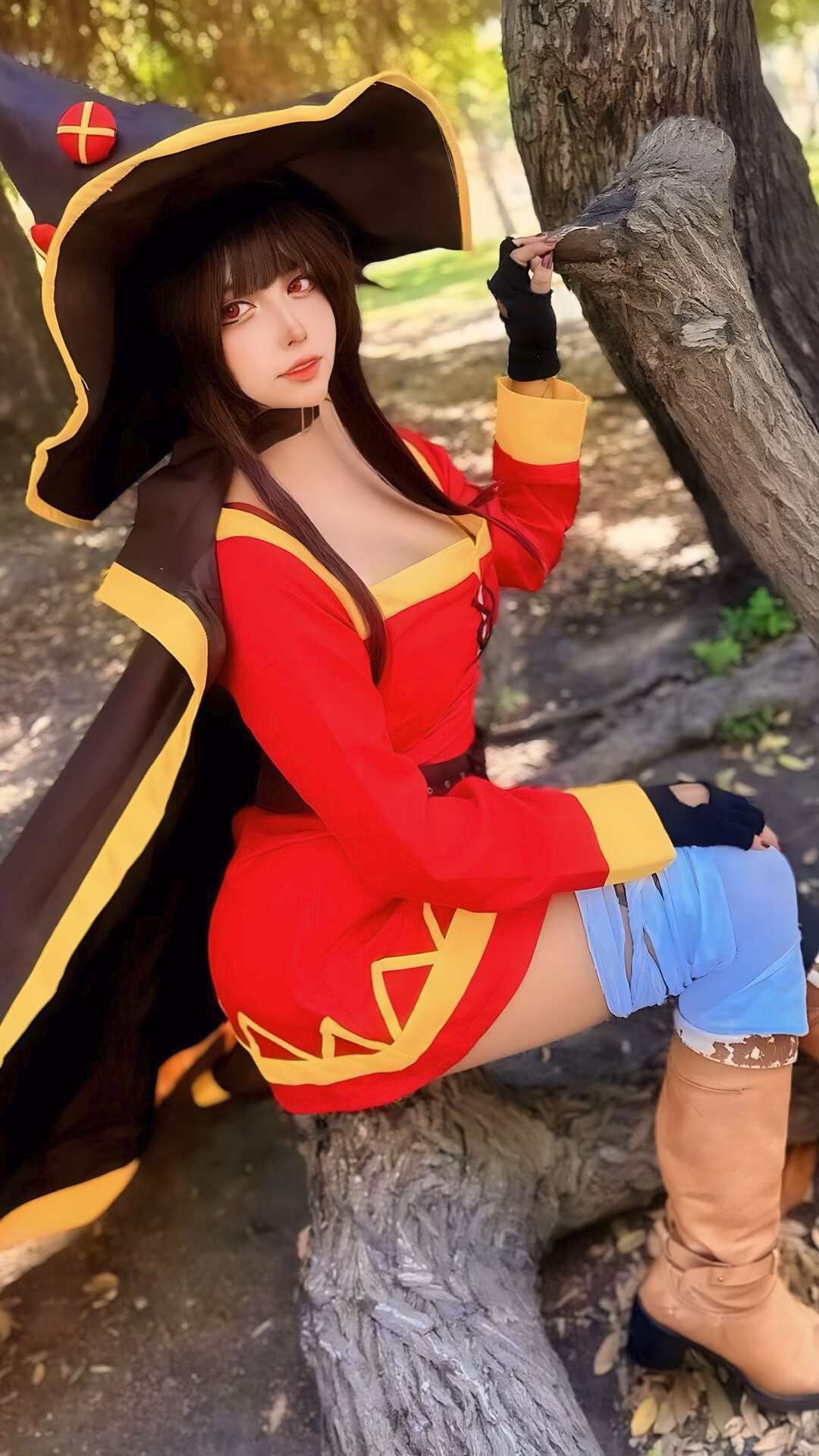Arelly Trujillo as Megumin — cosplay photo 21 of 28