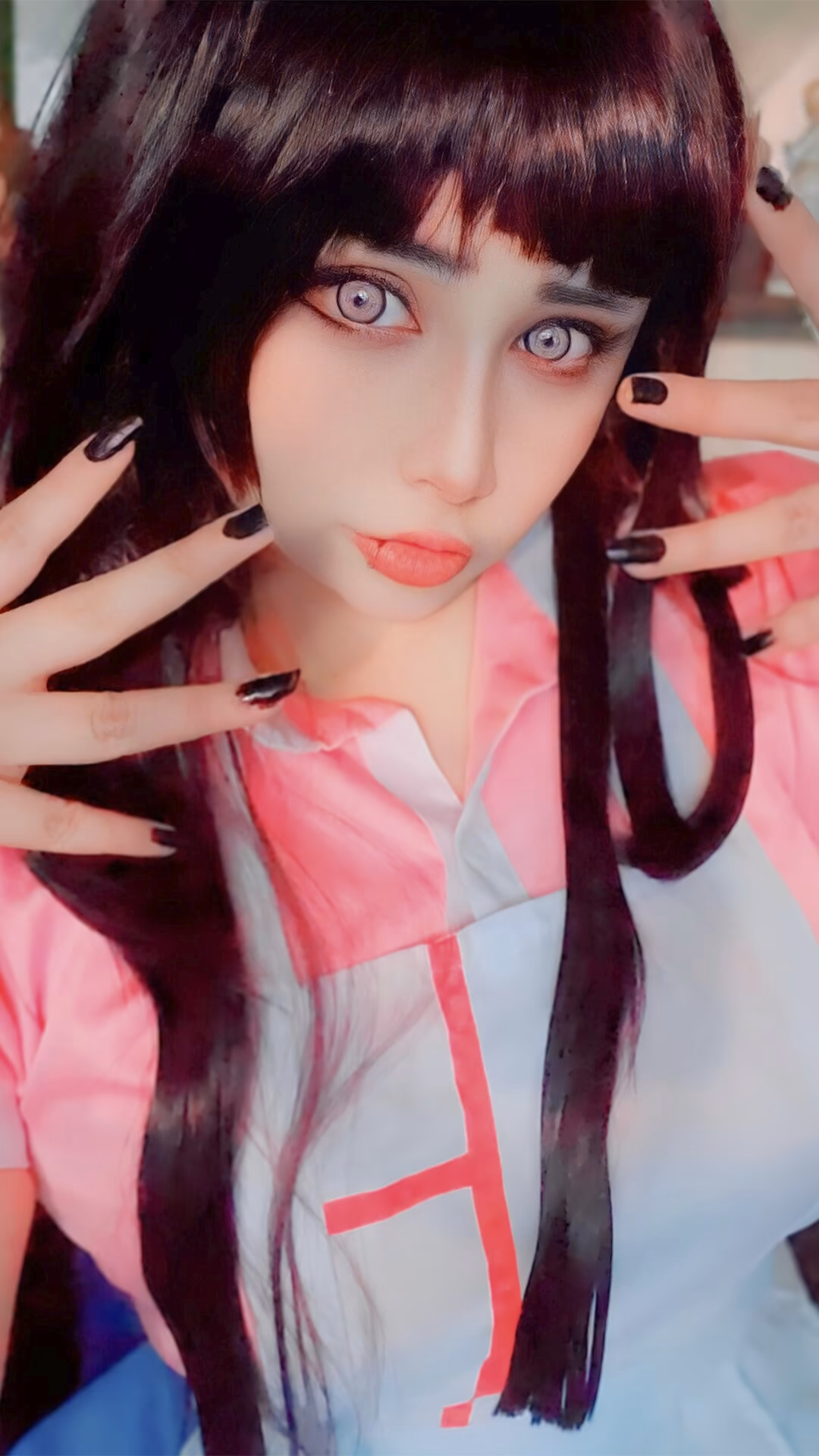 Arelly Trujillo as Mikan Tsumiki — cosplay photo 4 of 7