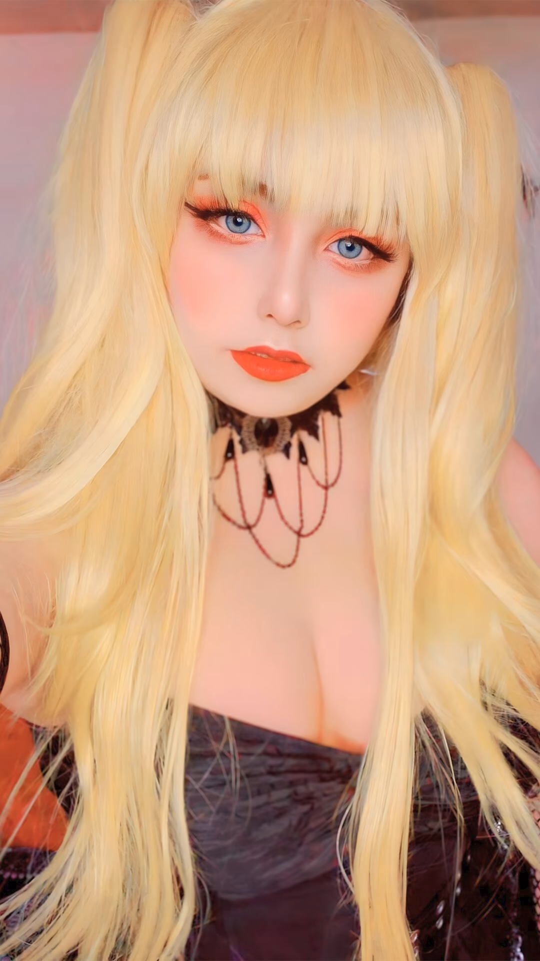 Arelly Trujillo as Misa Amane — cosplay photo 10 of 15