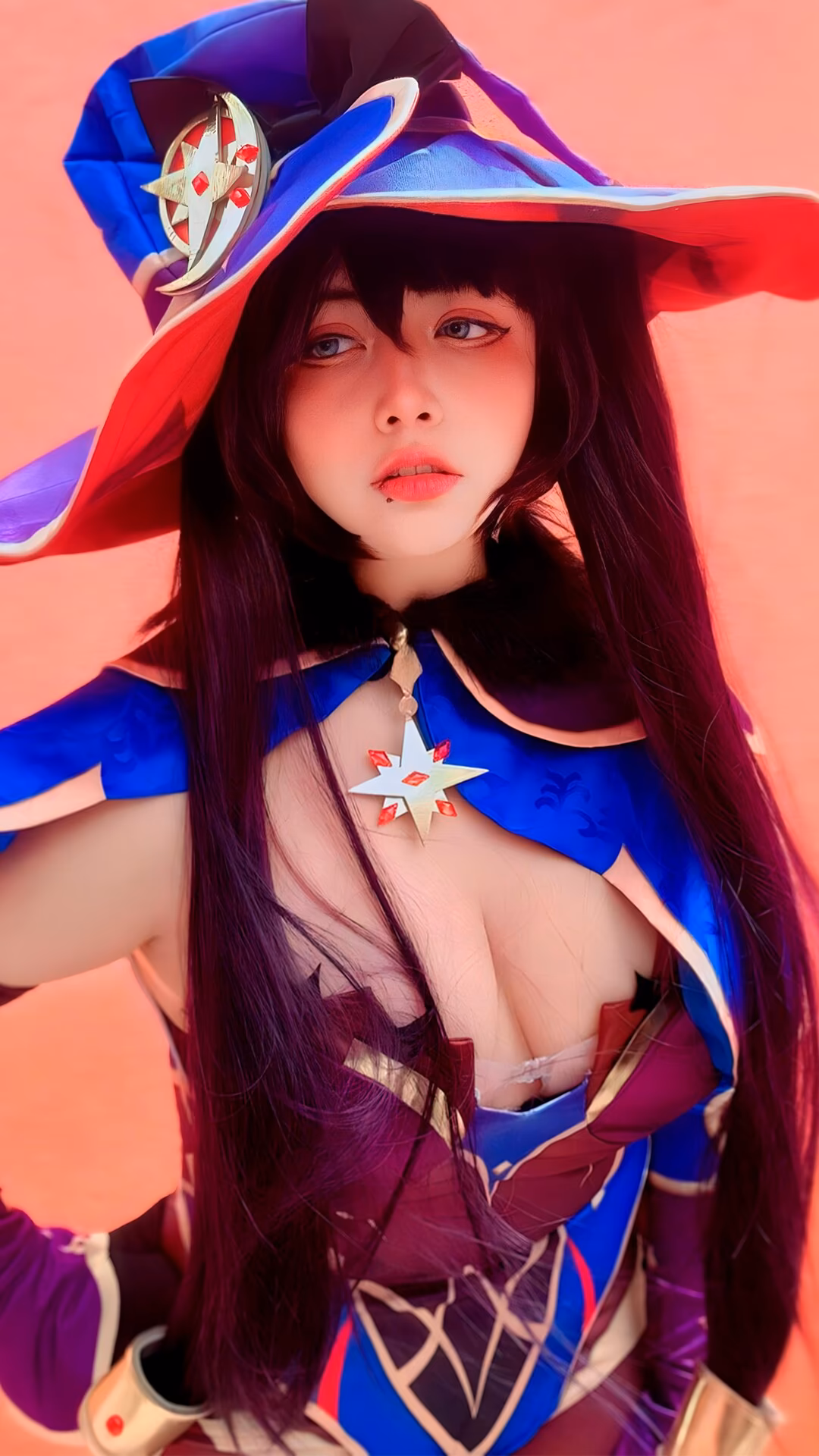 Arelly Trujillo as Mona Megistus — cosplay photo 17 of 18