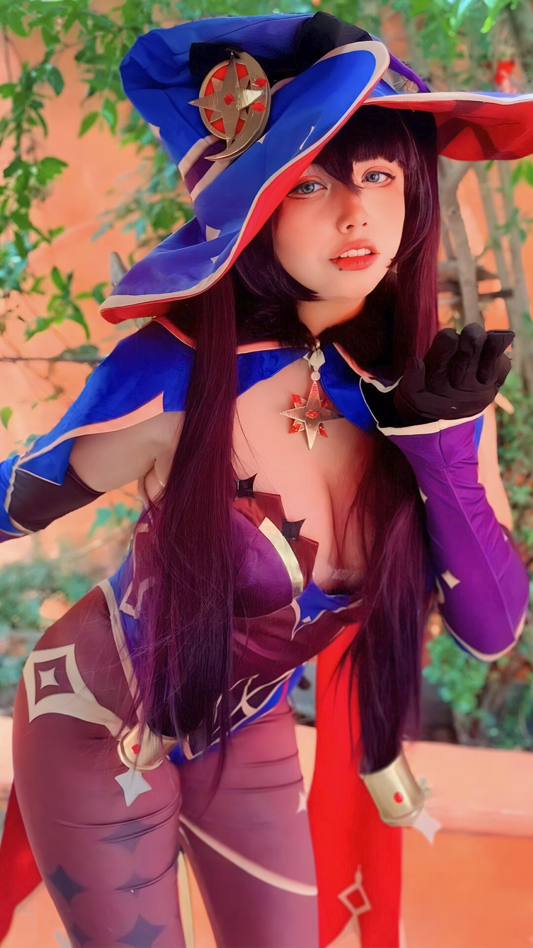 Arelly Trujillo as Mona Megistus — cosplay photo 5 of 18