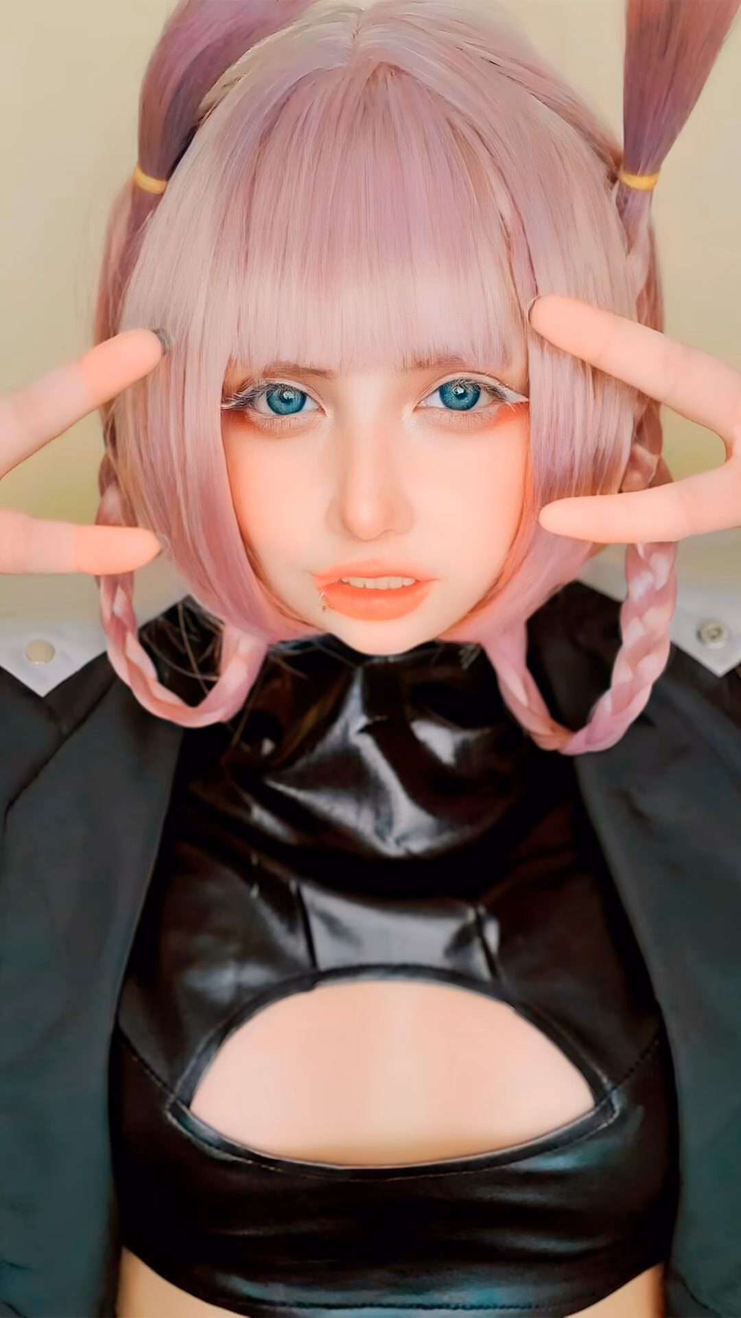 Arelly Trujillo as Nazuna Nanakusa — cosplay photo 12 of 14