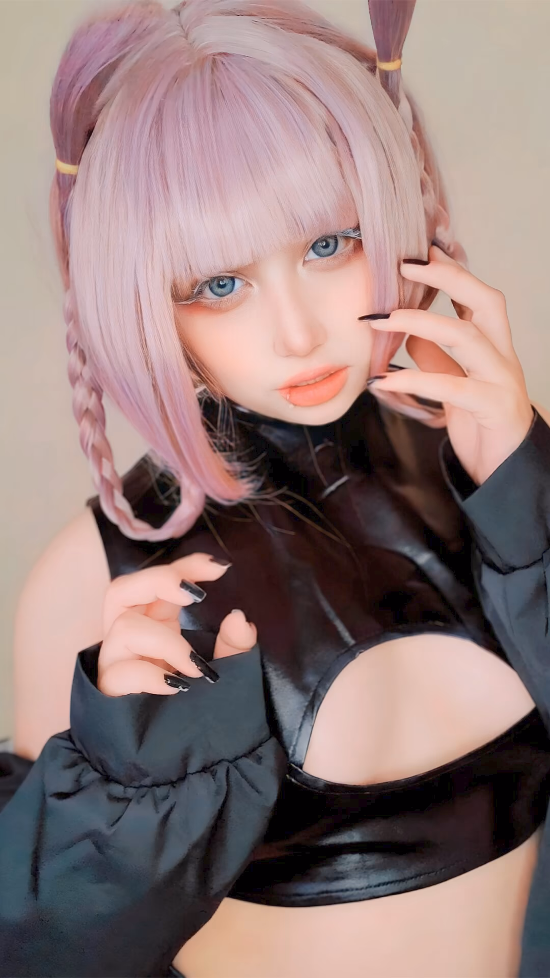 Arelly Trujillo as Nazuna Nanakusa — cosplay photo 13 of 14