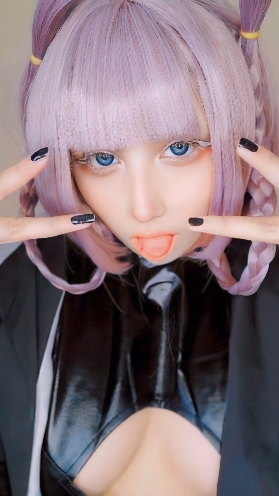 Arelly Trujillo as Nazuna Nanakusa — cosplay photo 6 of 14