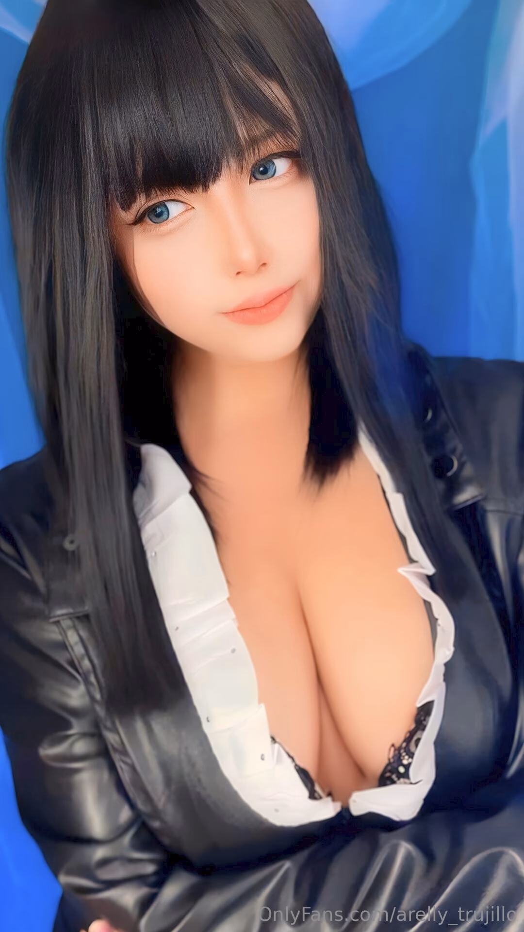 Arelly Trujillo as Nico Robin — cosplay photo 11 of 12
