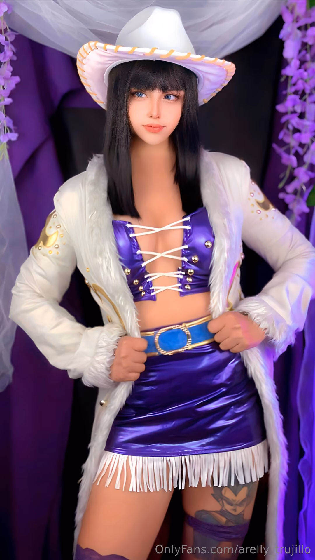 Arelly Trujillo as Nico Robin — cosplay photo 2 of 20