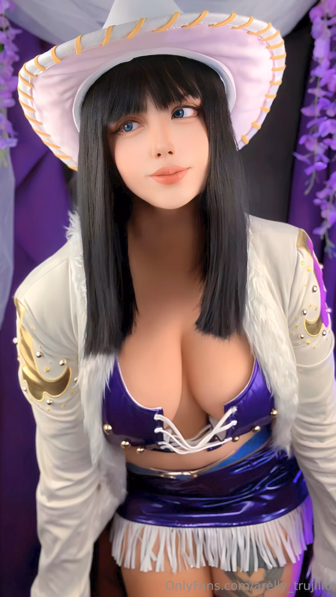 Arelly Trujillo as Nico Robin — cosplay photo 3 of 20