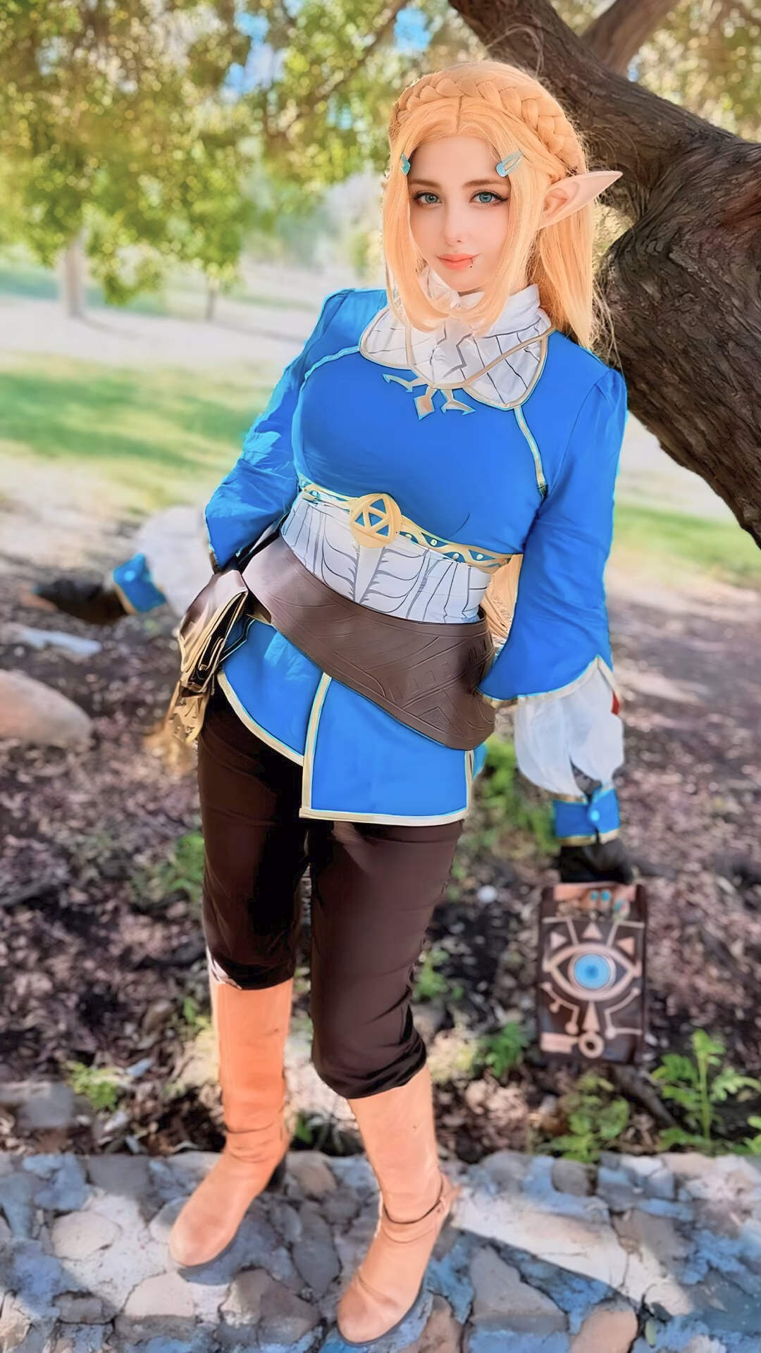 Arelly Trujillo as Princess Zelda — cosplay photo 3 of 20