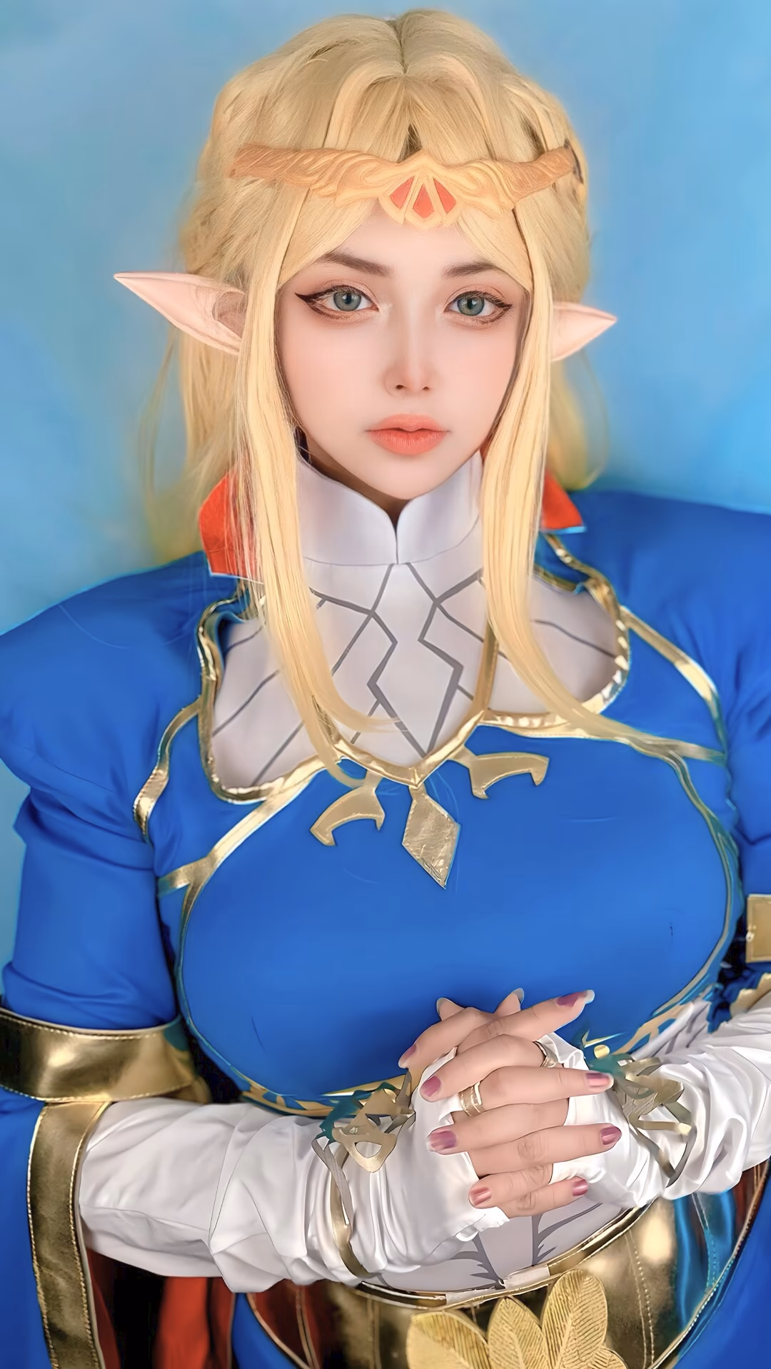 Arelly Trujillo as Princess Zelda — cosplay photo 10 of 12