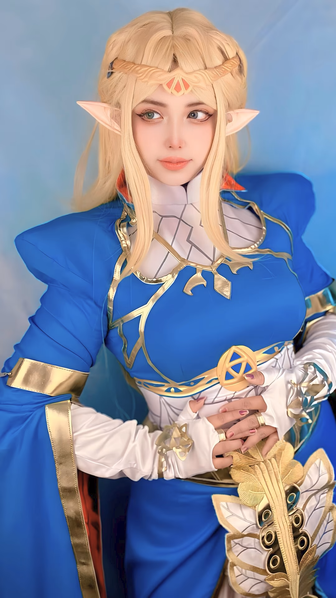 Arelly Trujillo as Princess Zelda — cosplay photo 11 of 12