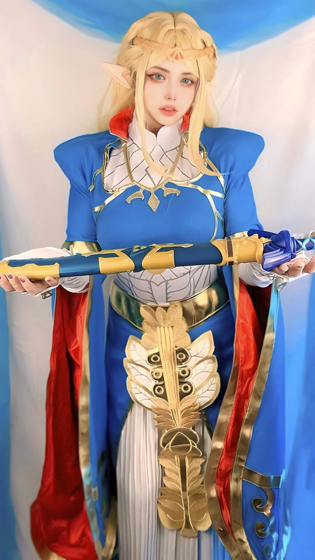 Arelly Trujillo as Princess Zelda — cosplay photo 2 of 12