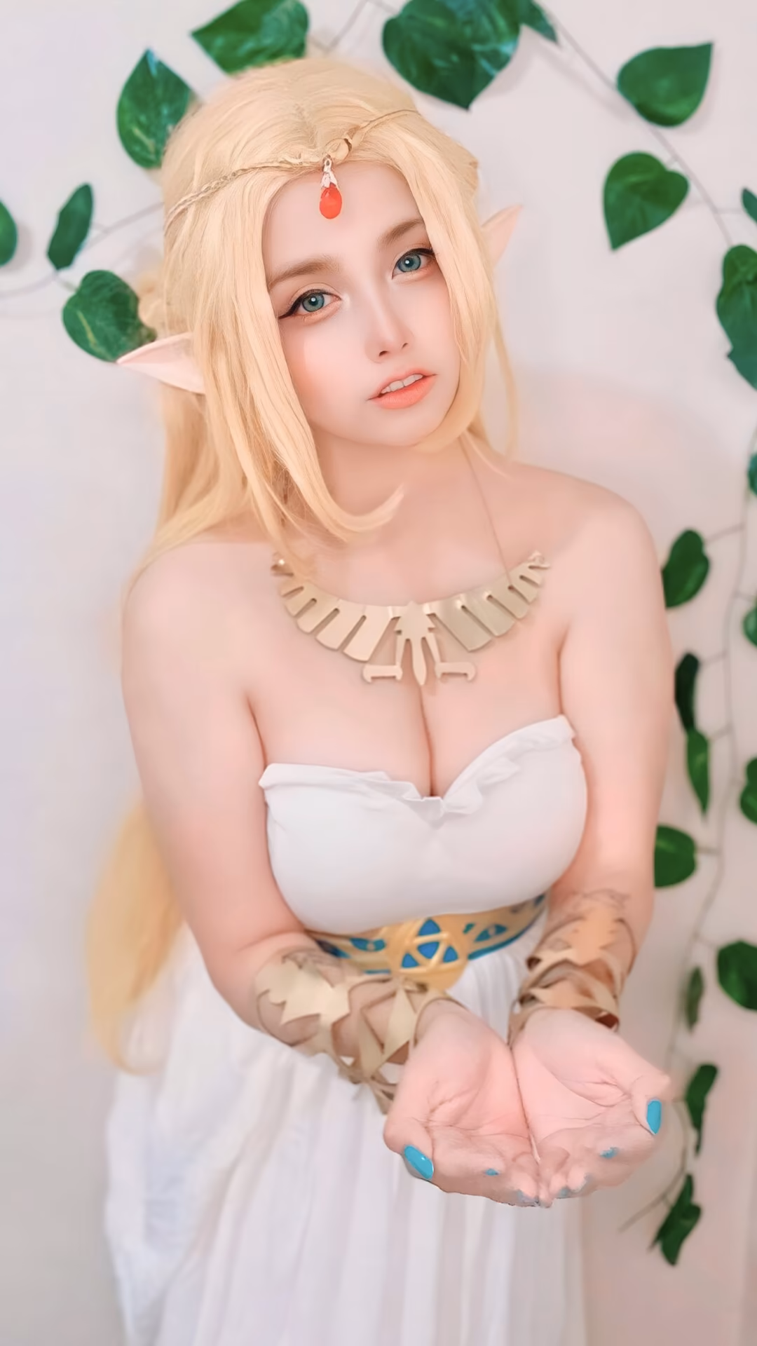 Arelly Trujillo as Princess Zelda — cosplay photo 5 of 14
