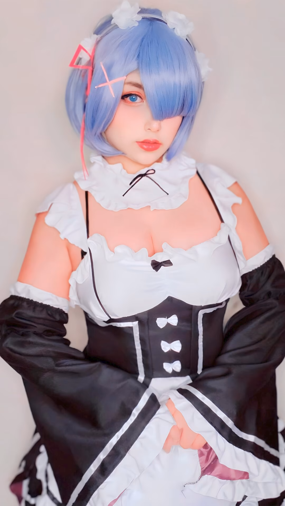 Arelly Trujillo as Rem — cosplay photo 6 of 9