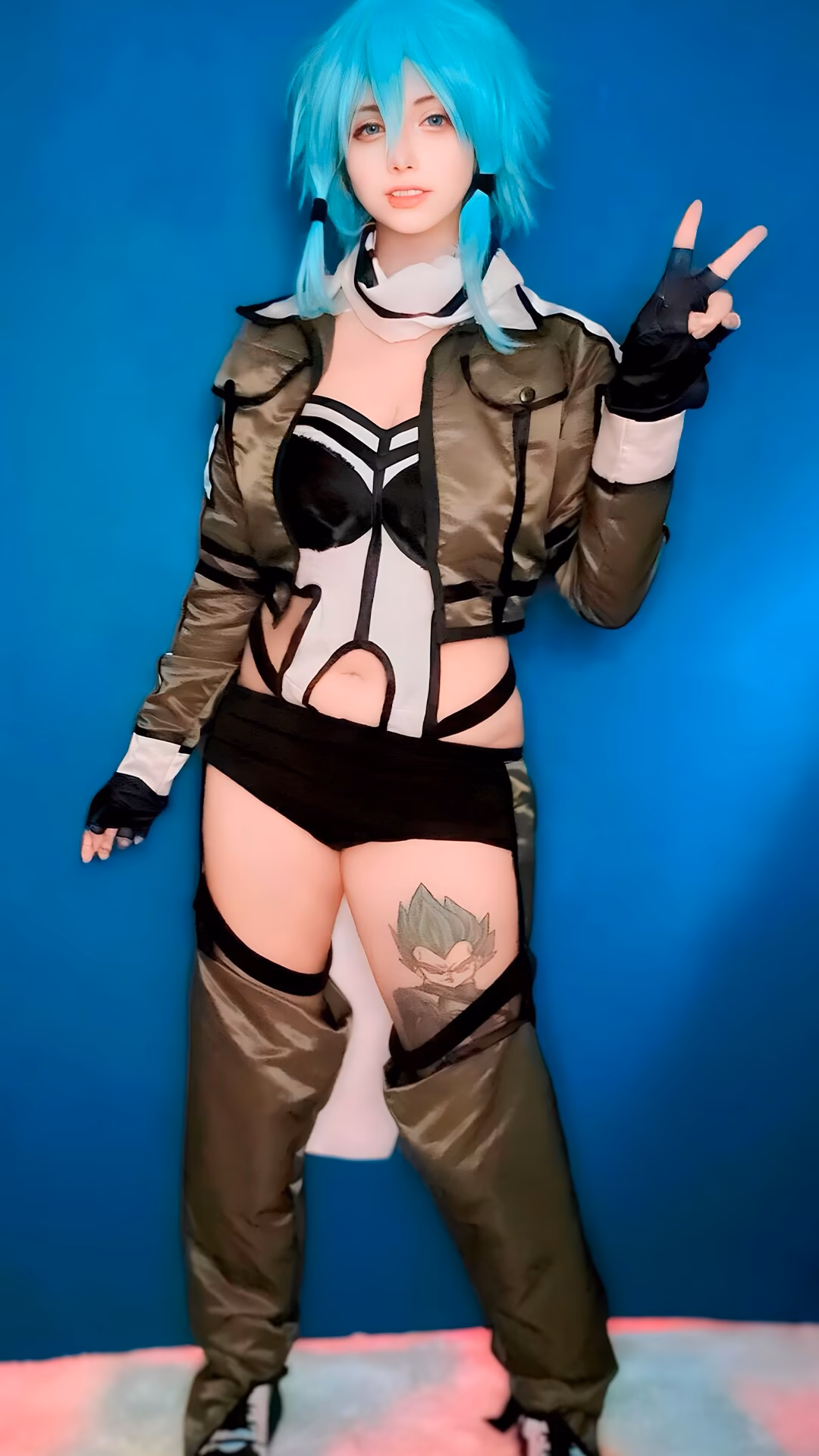Arelly Trujillo - Sinon (Shino Asada) - Sword Art Online (SAO) - Cosplay Gallery - 15 Images — gallery preview