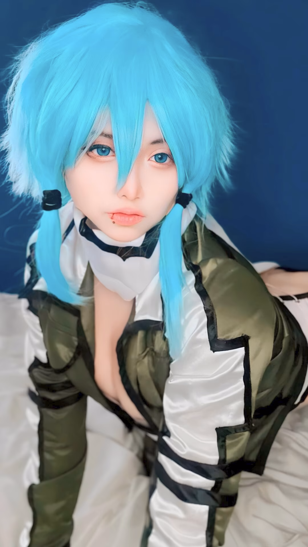 Arelly Trujillo as Sinon (Shino Asada) — cosplay photo 14 of 15