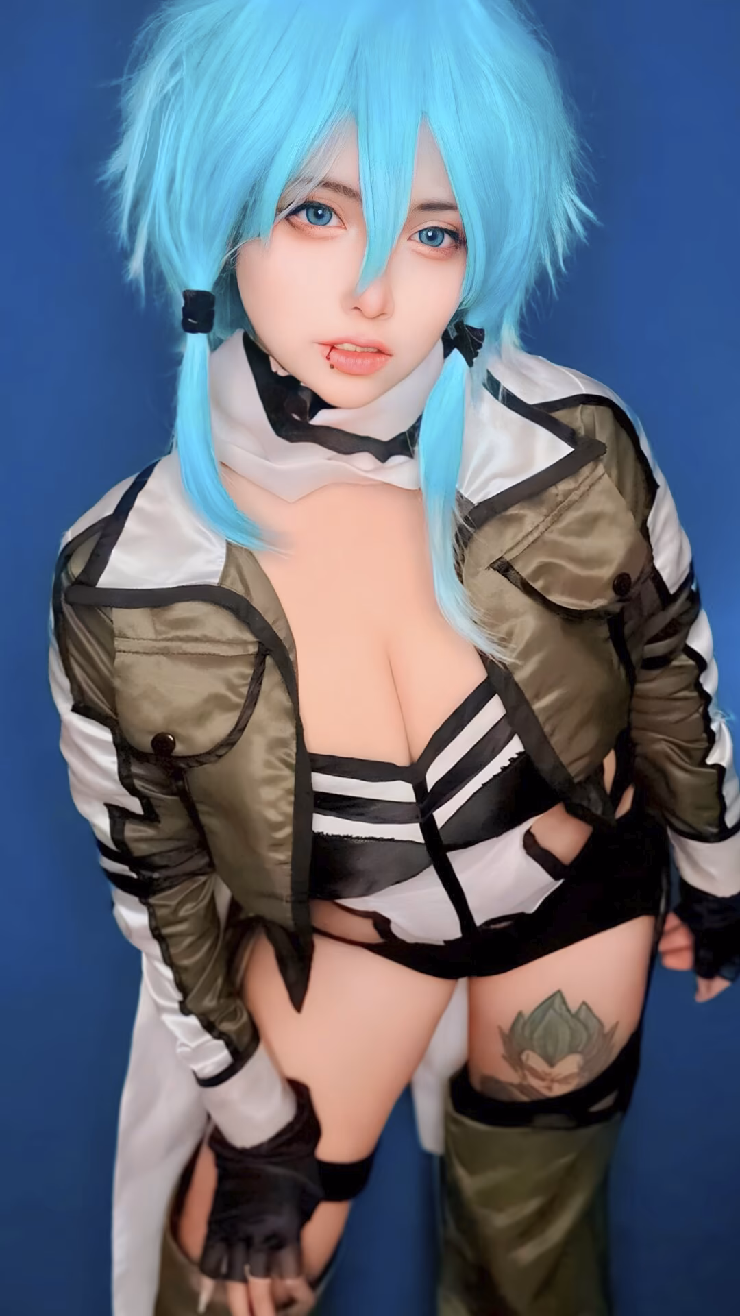 Arelly Trujillo as Sinon (Shino Asada) — cosplay photo 6 of 15