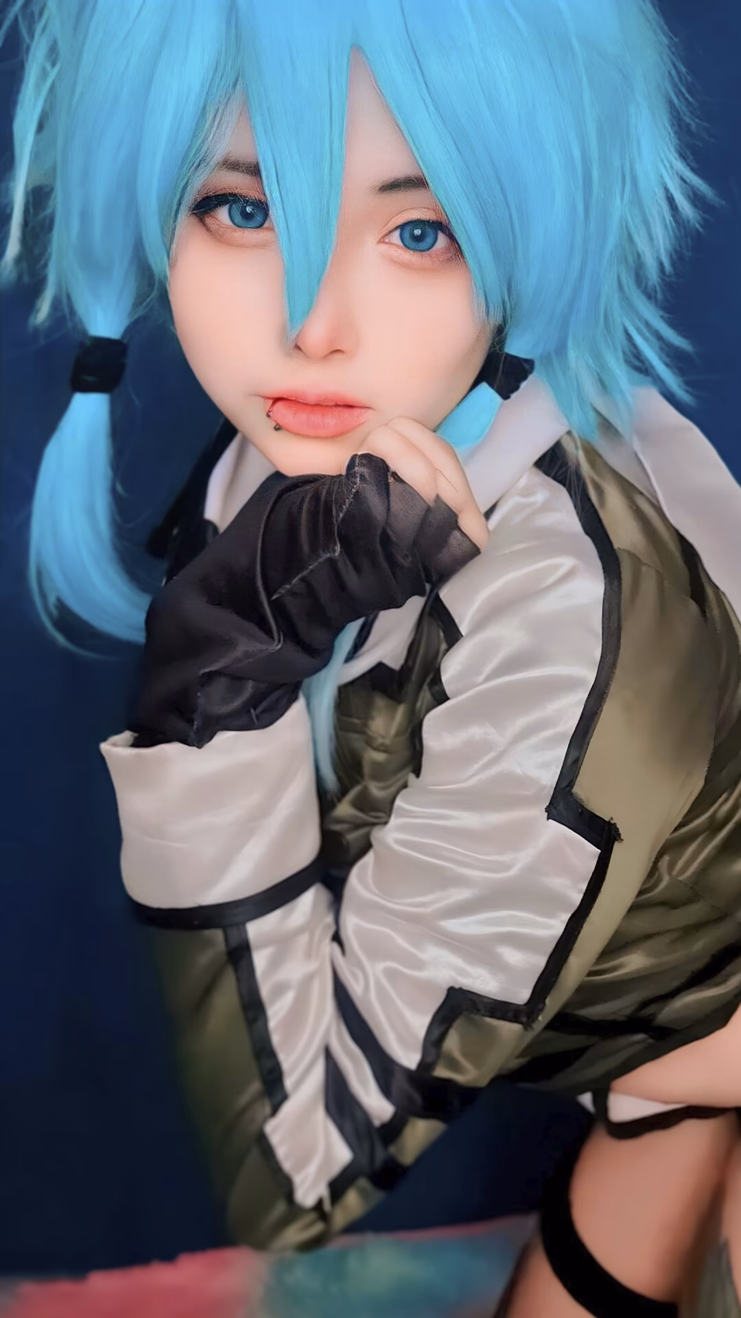 Arelly Trujillo as Sinon (Shino Asada) — cosplay photo 8 of 15