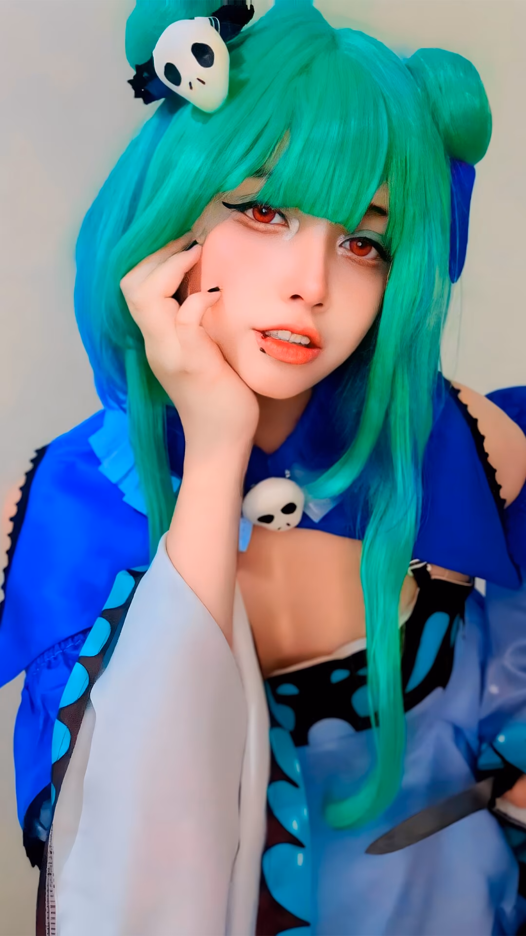 Arelly Trujillo as Uruha Rushia — cosplay photo 11 of 13