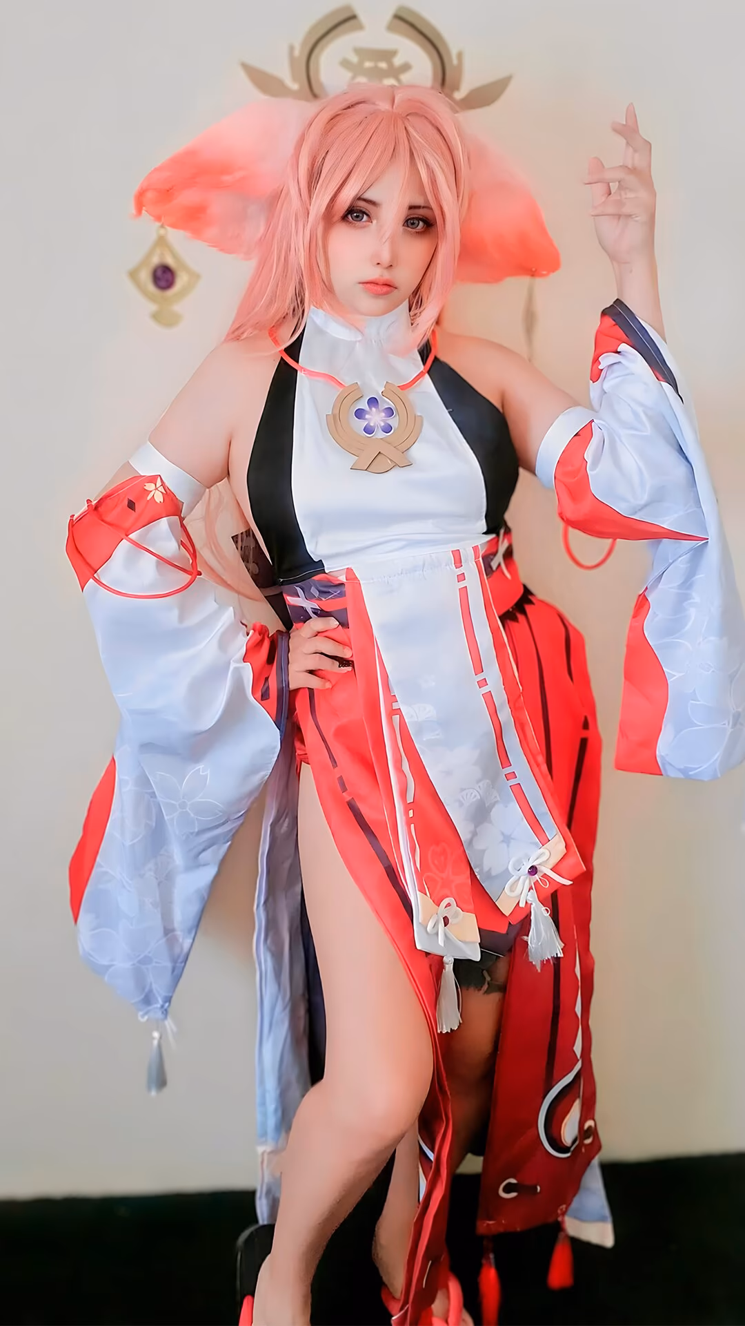Arelly Trujillo as Yae Miko — cosplay photo 4 of 13