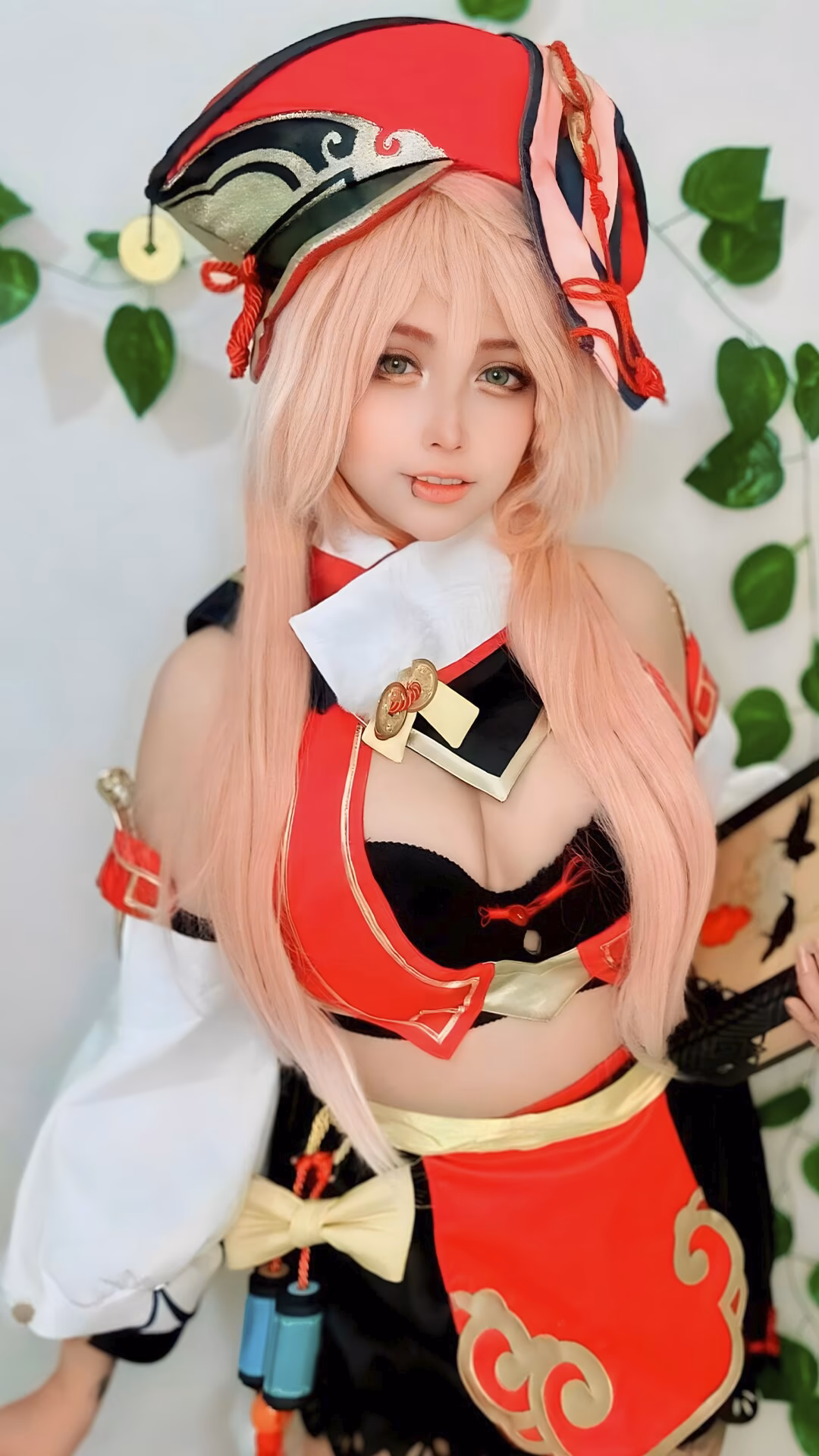 Arelly Trujillo as Yanfei — cosplay photo 10 of 19