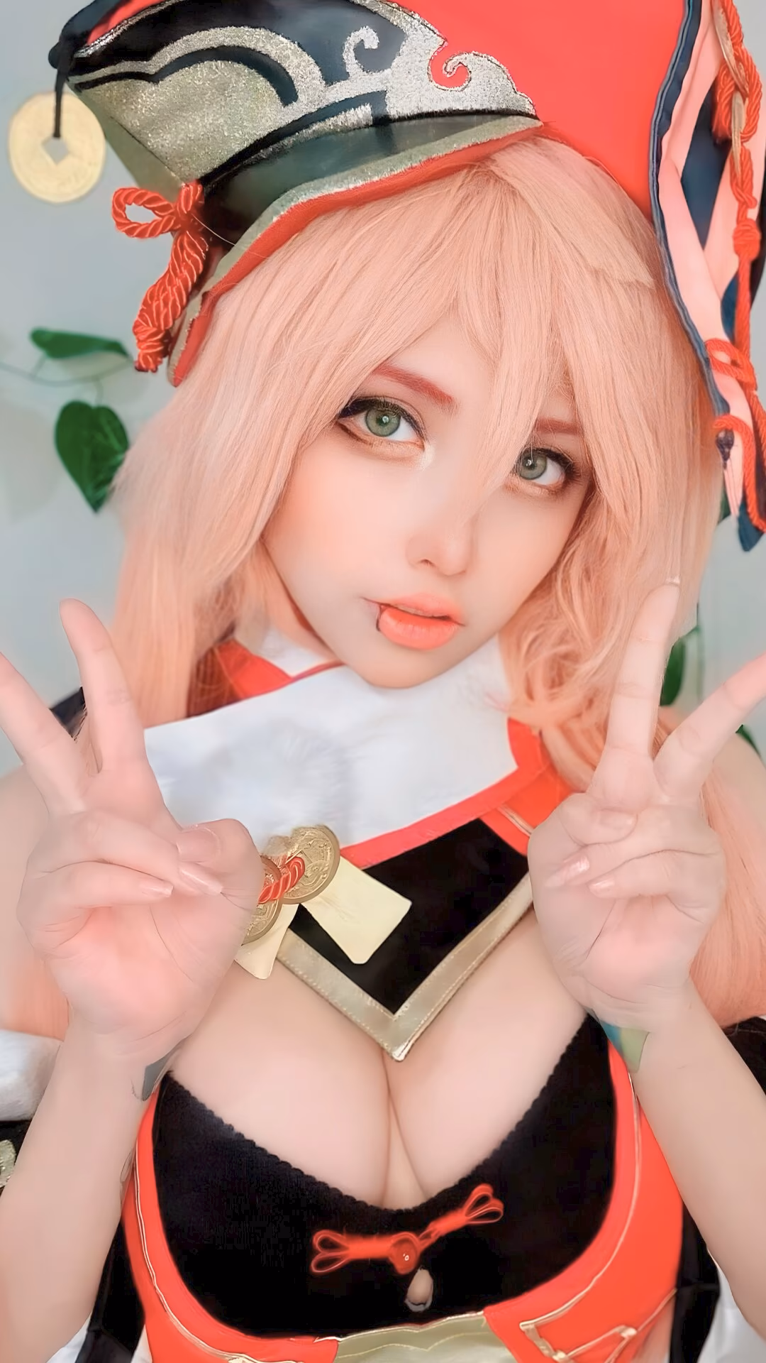 Arelly Trujillo as Yanfei — cosplay photo 14 of 19