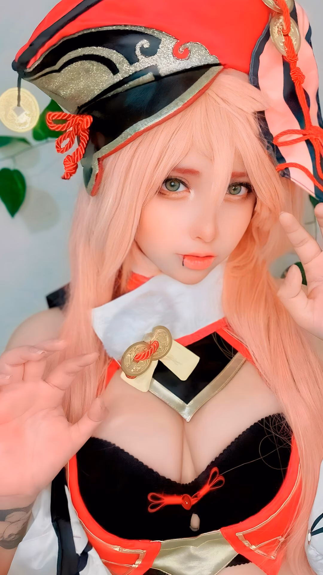 Arelly Trujillo as Yanfei — cosplay photo 17 of 19