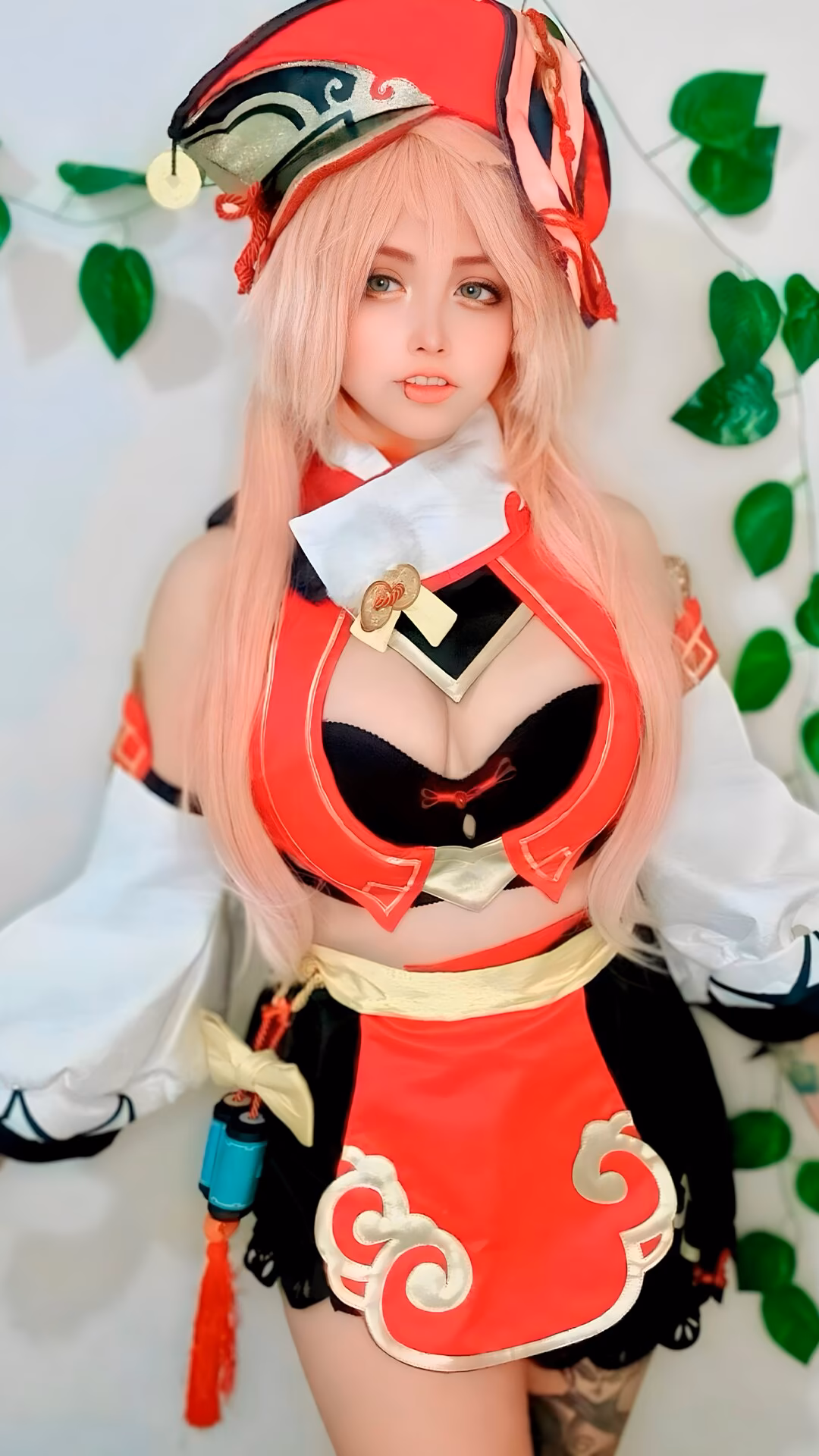 Arelly Trujillo as Yanfei — cosplay photo 8 of 19
