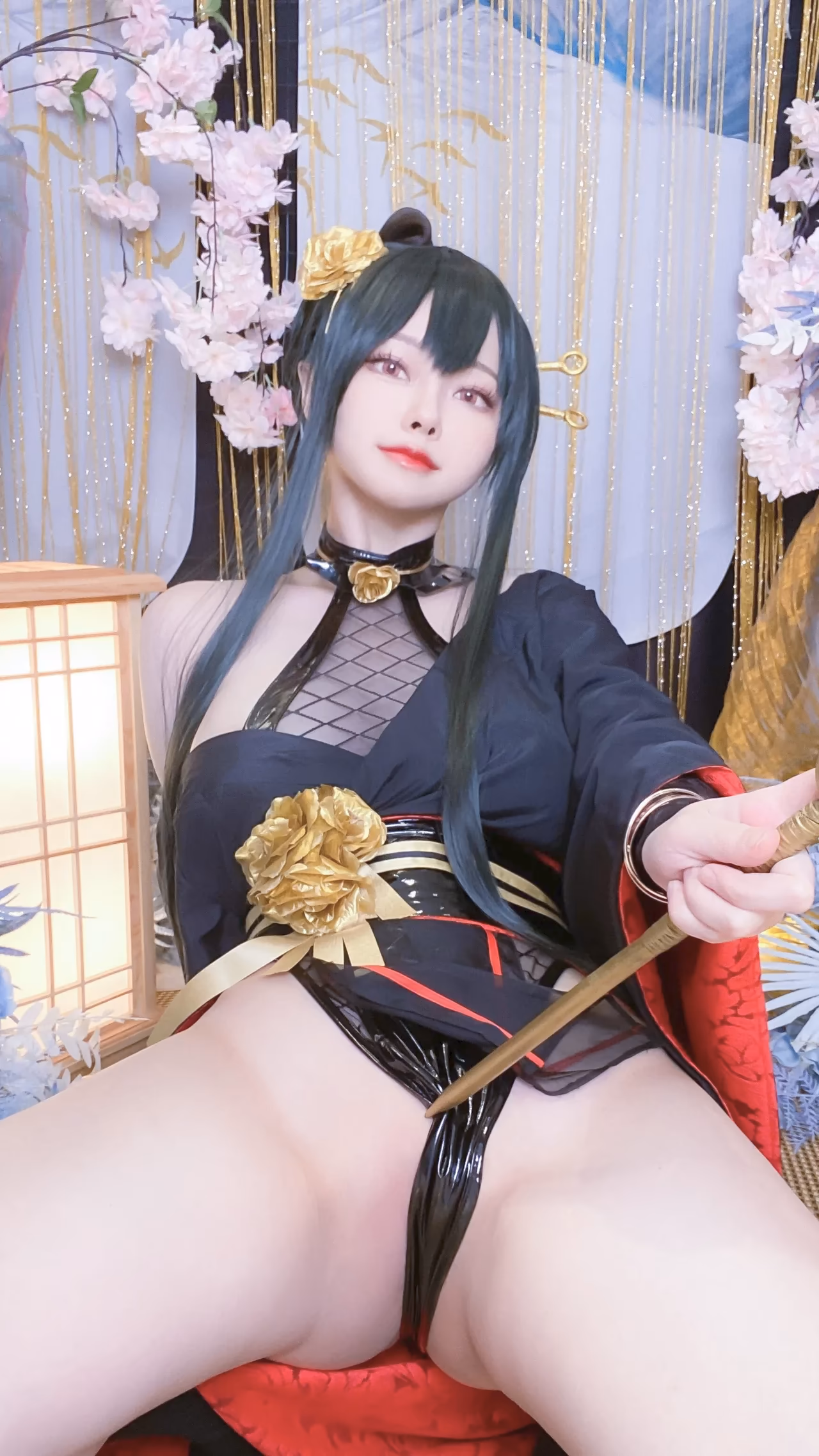 Arty Huang as Yor Forger — cosplay photo 6 of 23