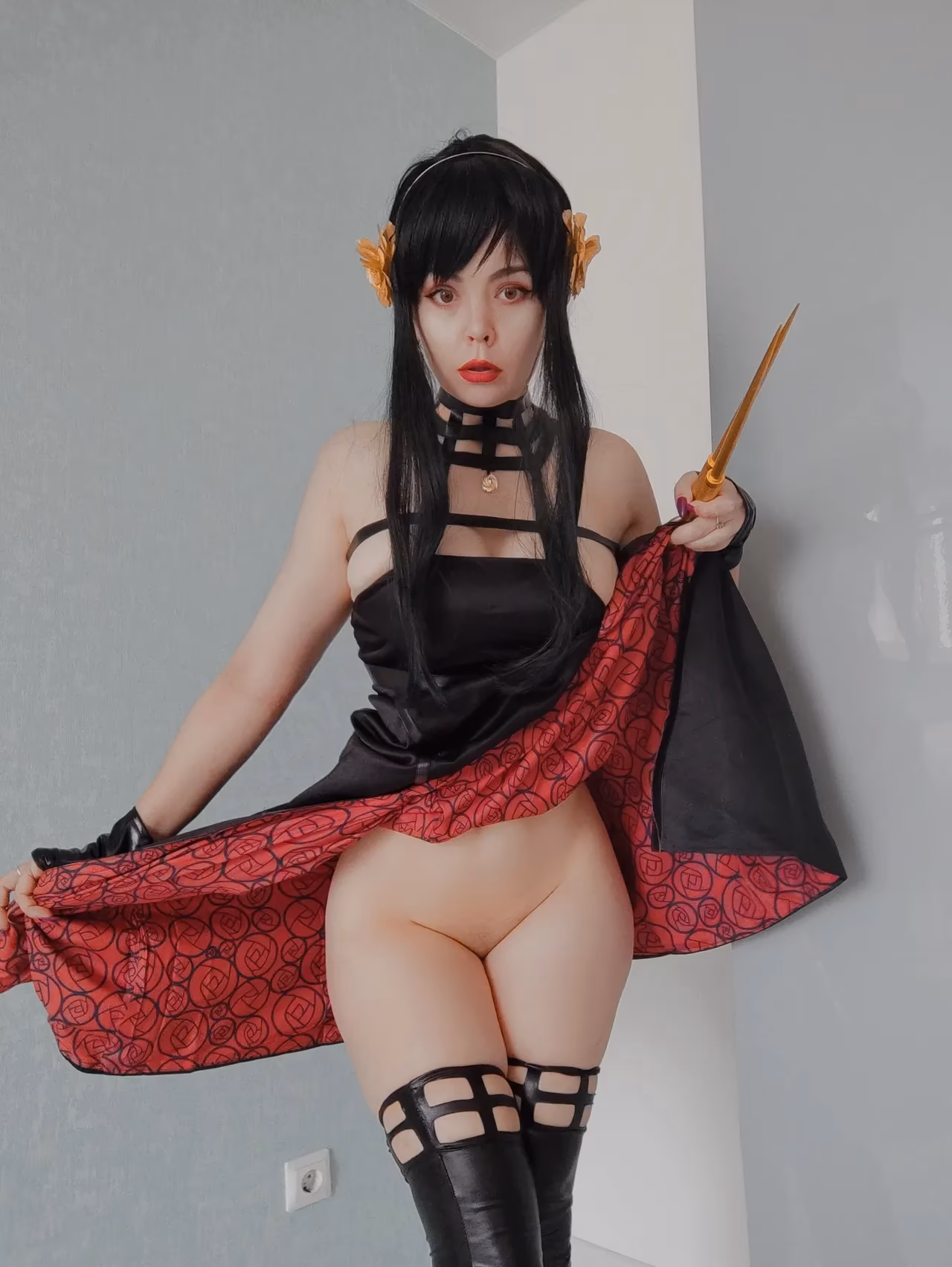 Asami Gate as Yor Forger — cosplay photo 14 of 22