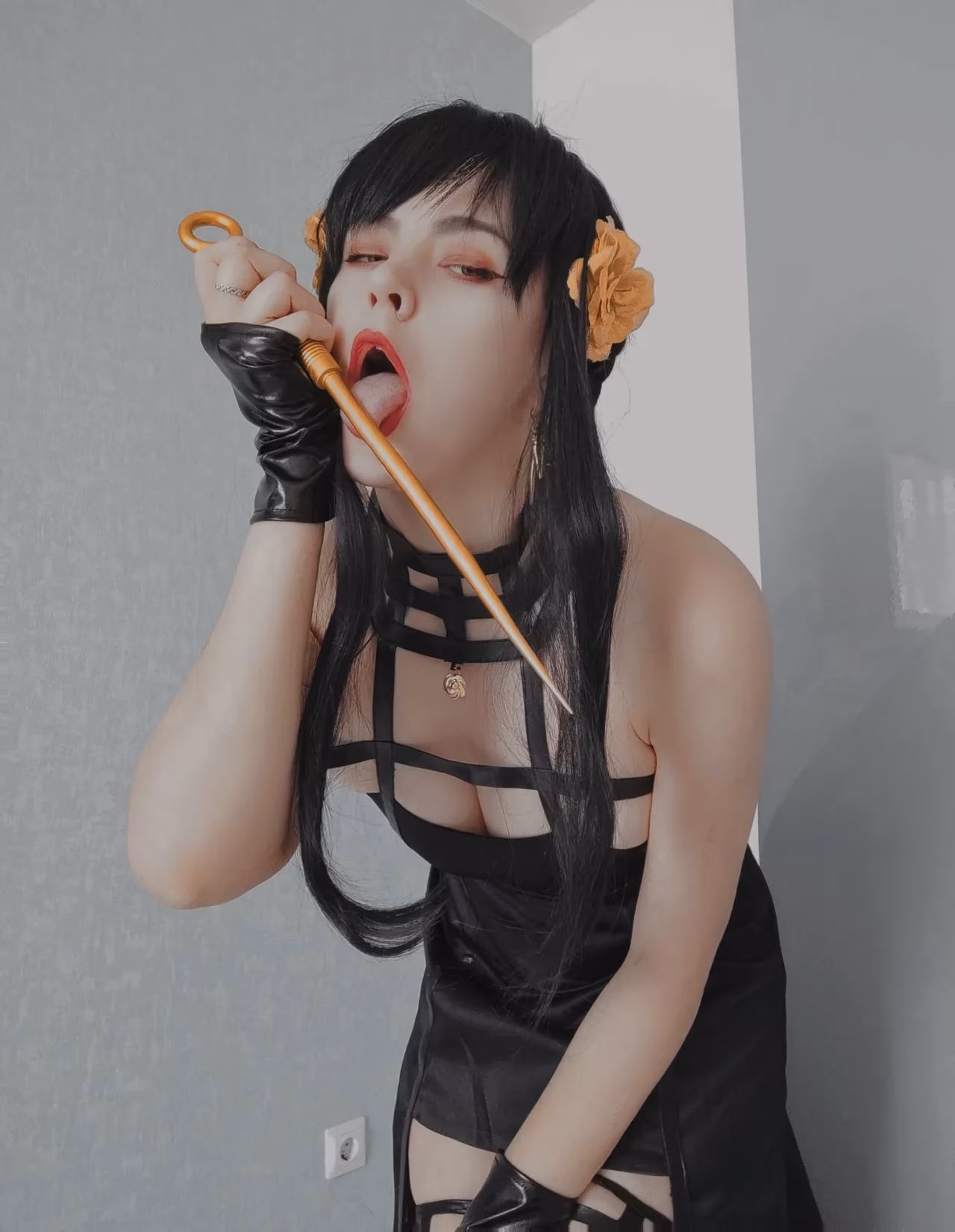 Asami Gate as Yor Forger — cosplay photo 7 of 22