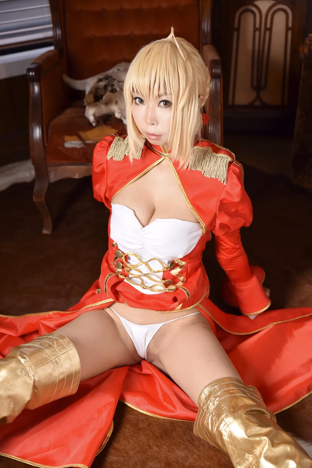 Ashiya Noriko as Nero Claudius — cosplay photo 121 of 218