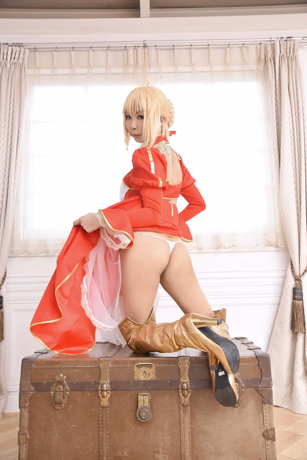 Ashiya Noriko as Nero Claudius — cosplay photo 99 of 218